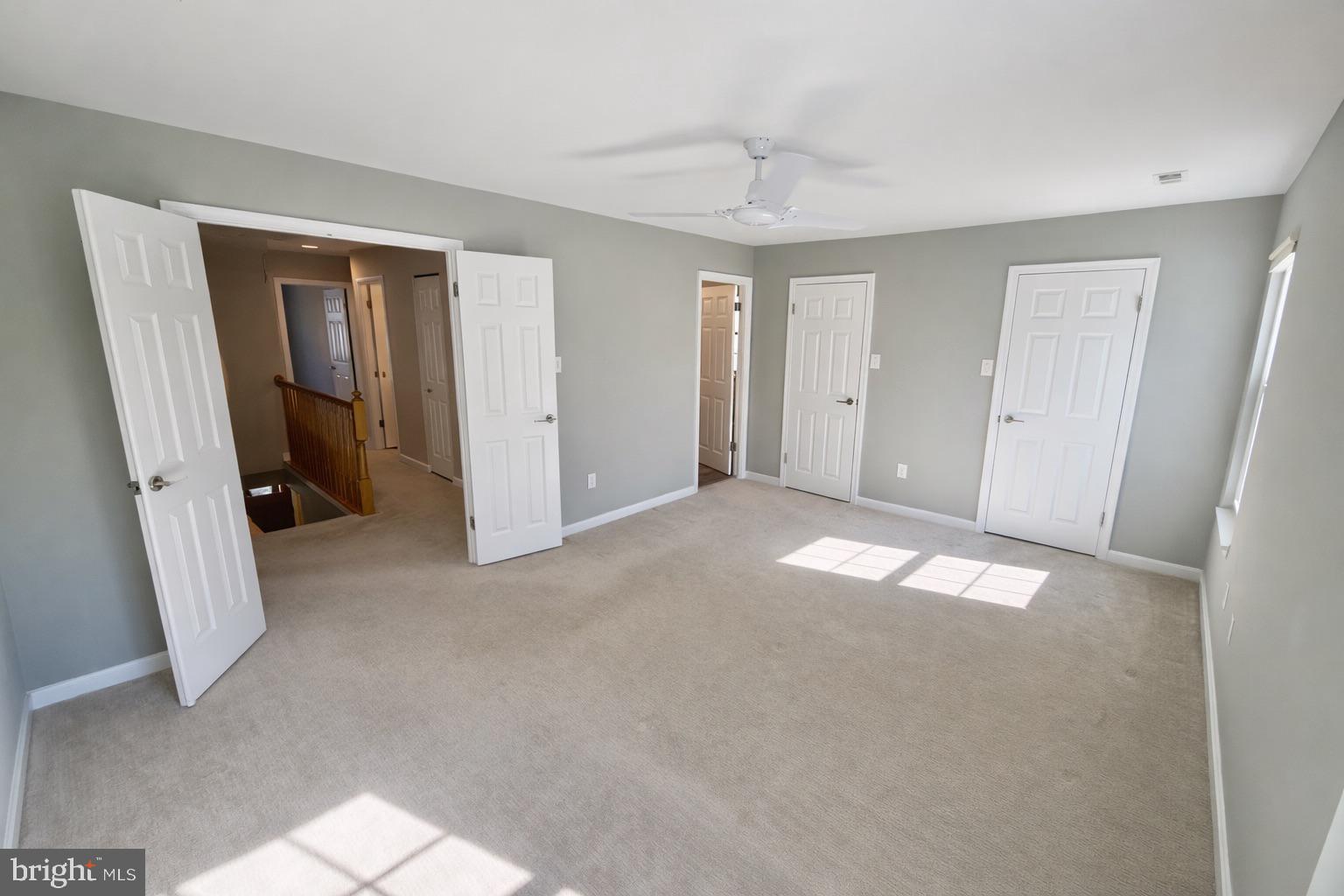 RIVER HILL - Residential