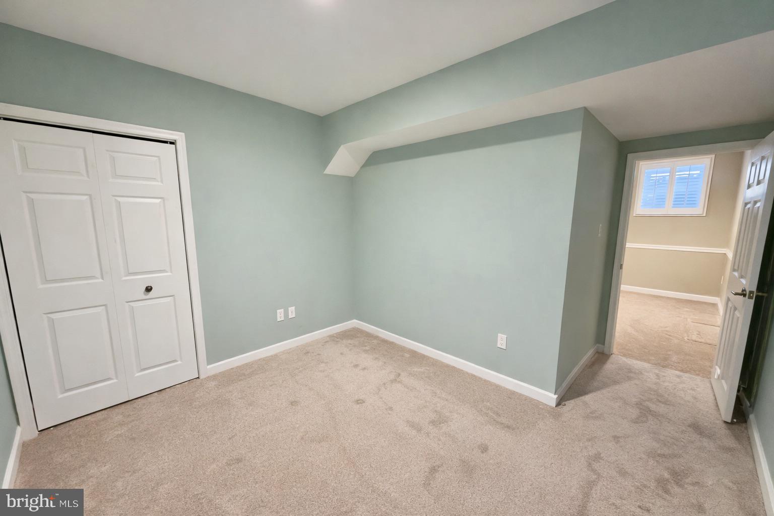 RIVER HILL - Residential