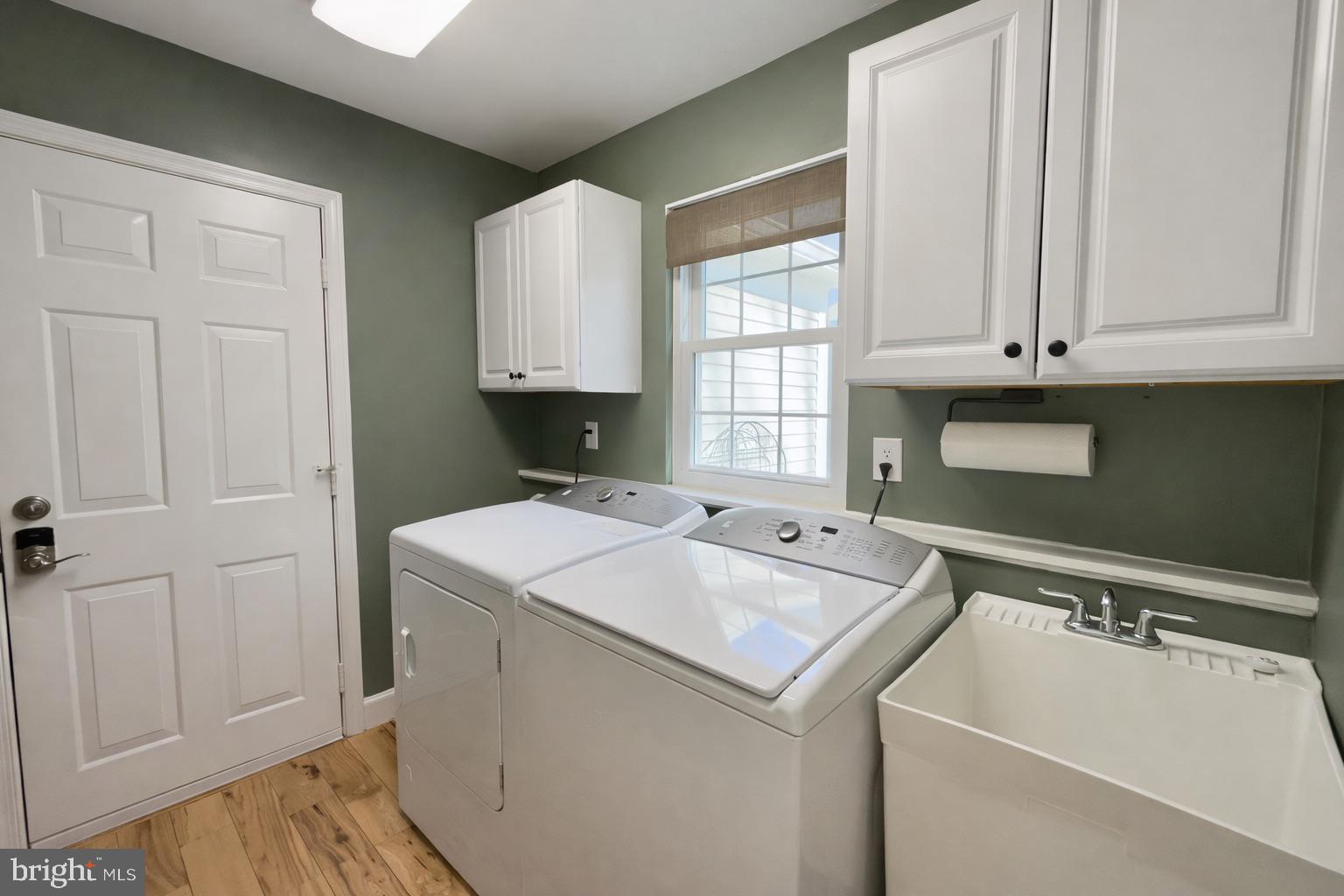 RIVER HILL - Residential