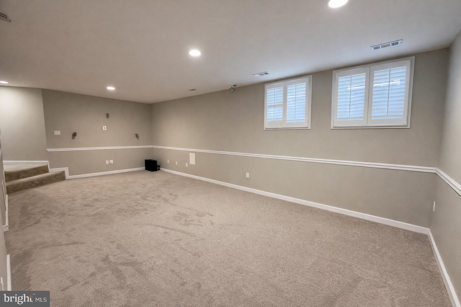 RIVER HILL - Residential