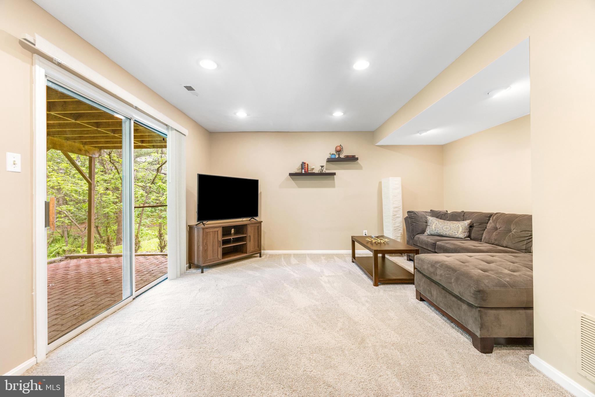 ELLICOTTS CHOICE - Residential