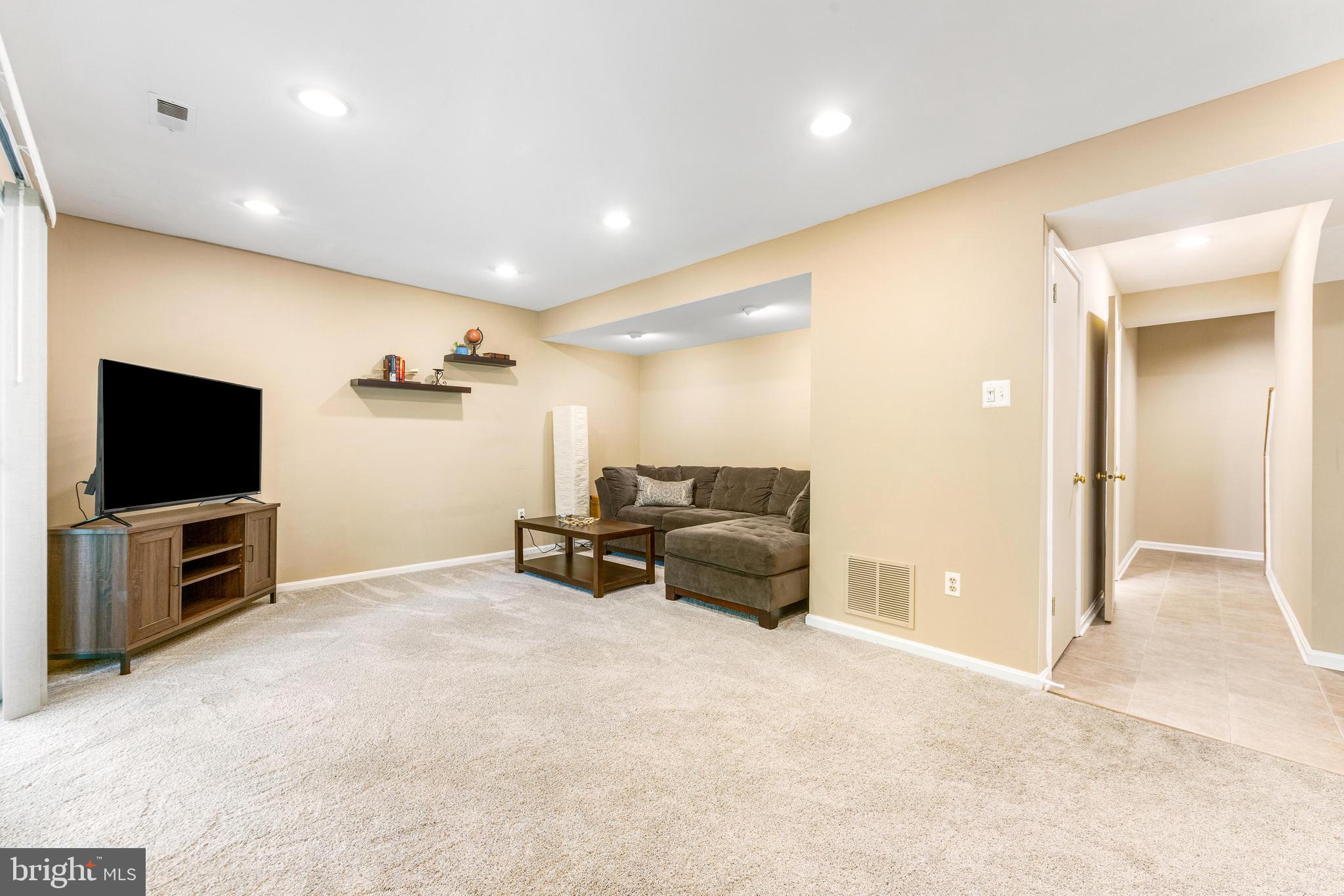 ELLICOTTS CHOICE - Residential