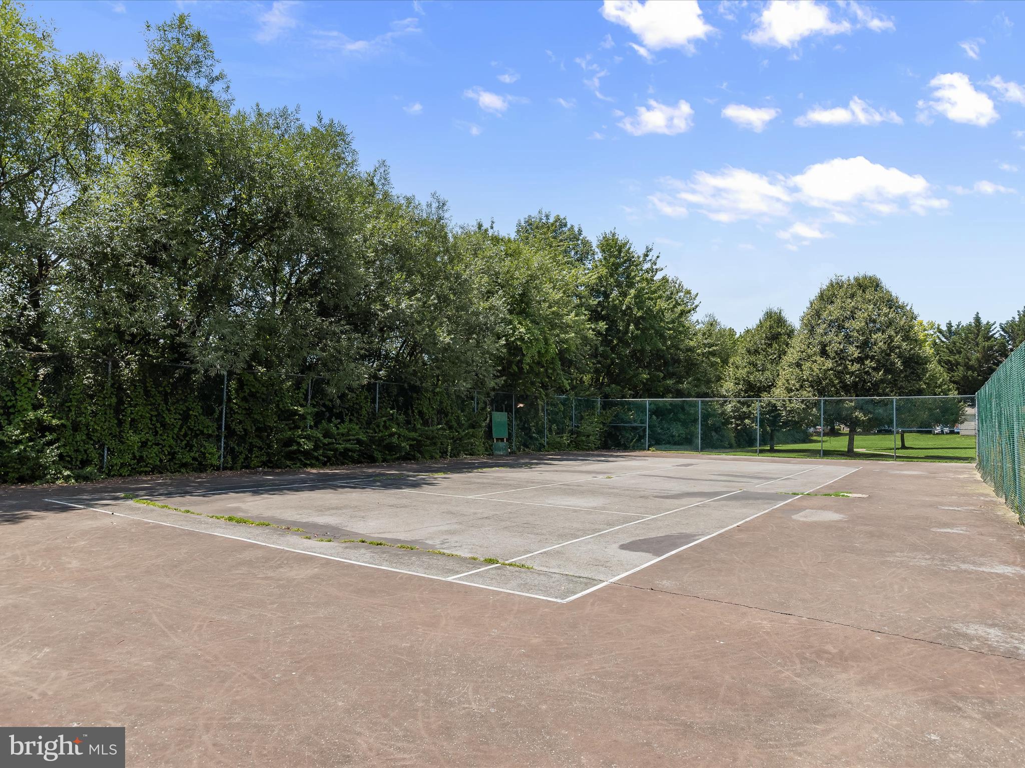 BALLENGER CREEK CENTER POND - Residential Lease