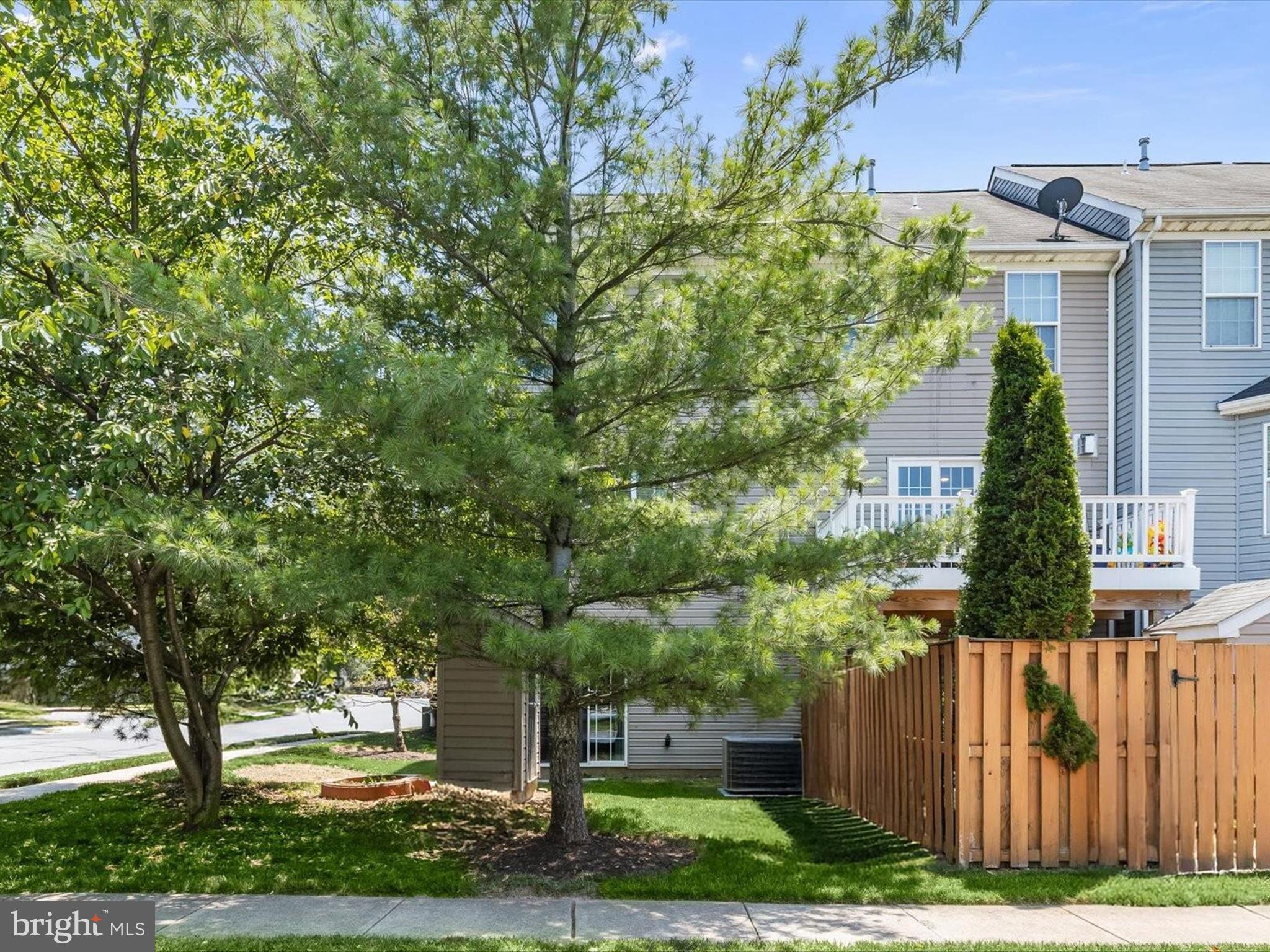 BALLENGER CREEK CENTER POND - Residential Lease