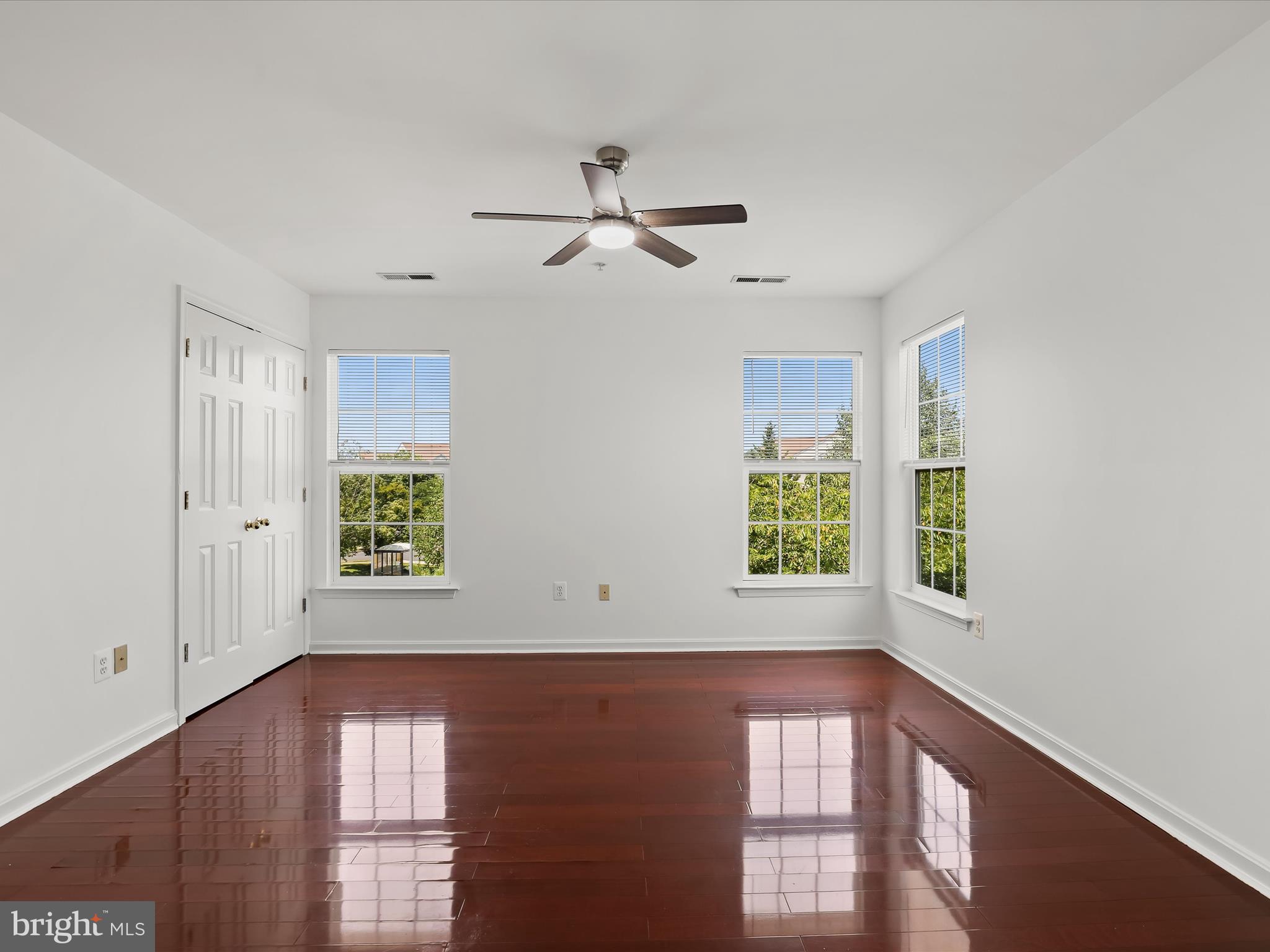 BALLENGER CREEK CENTER POND - Residential Lease