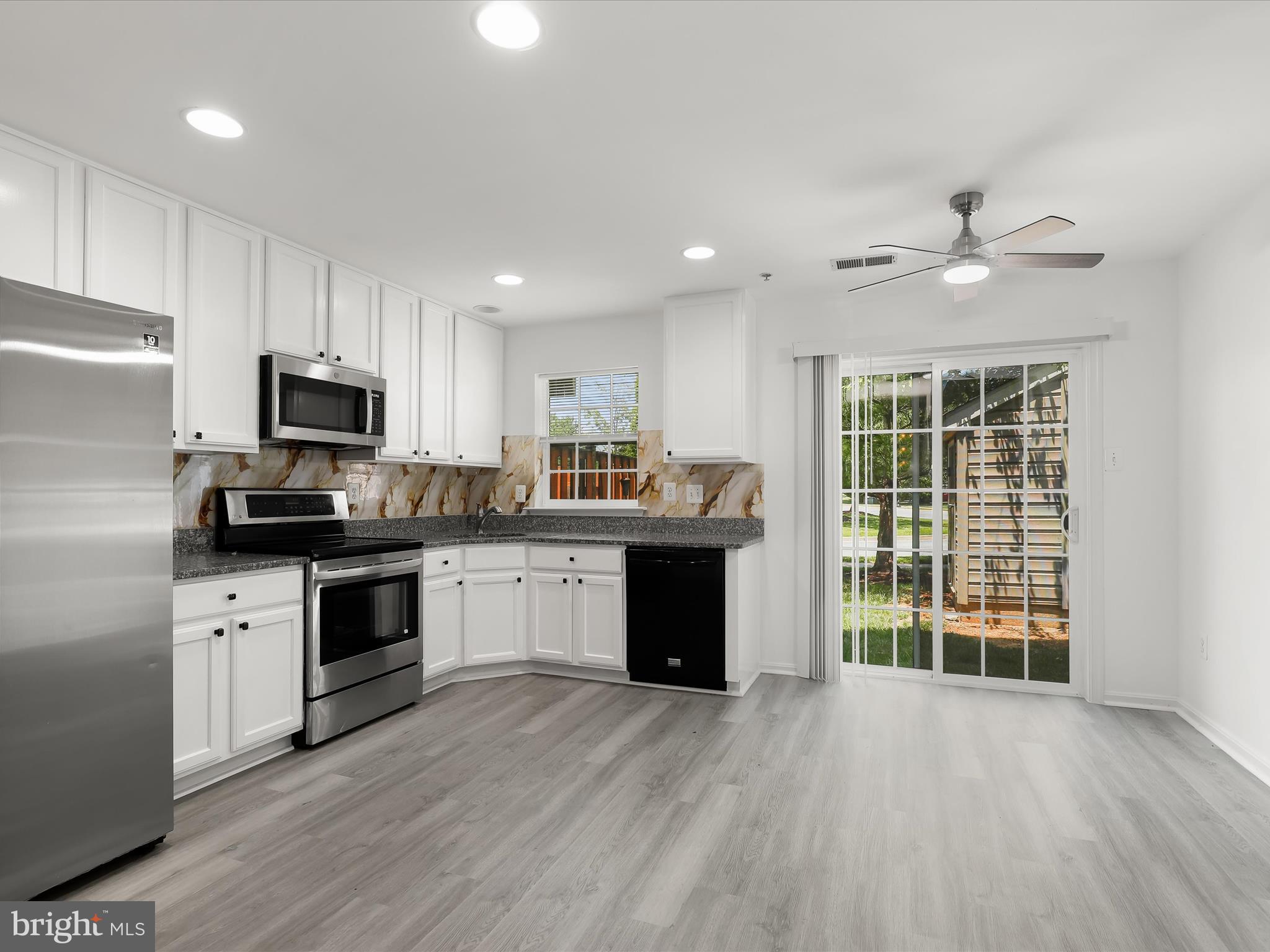 BALLENGER CREEK CENTER POND - Residential Lease