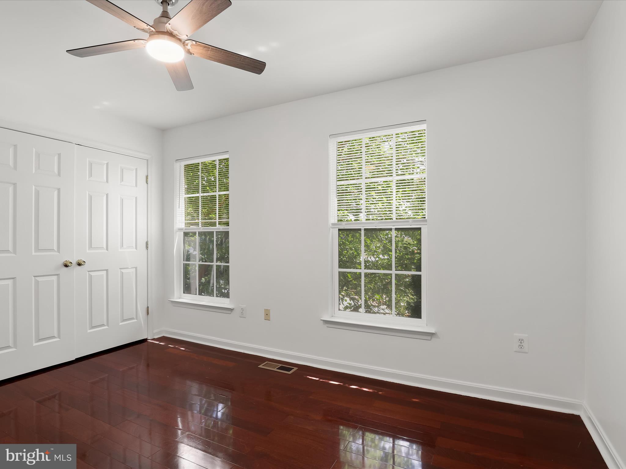 BALLENGER CREEK CENTER POND - Residential Lease