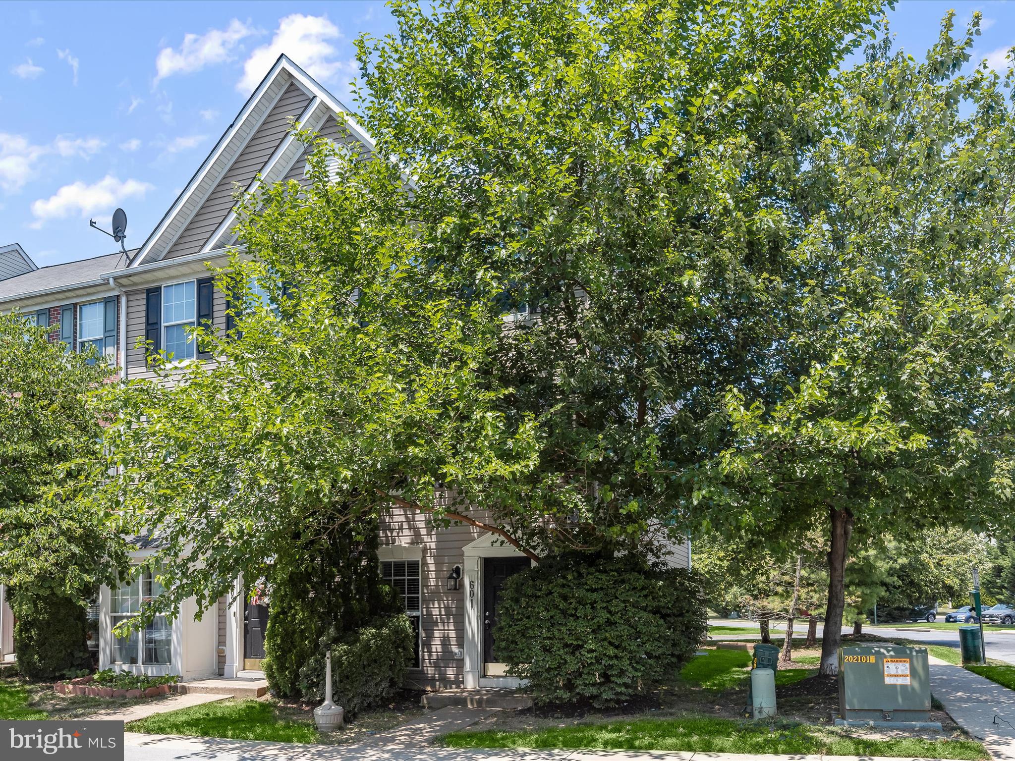 BALLENGER CREEK CENTER POND - Residential Lease