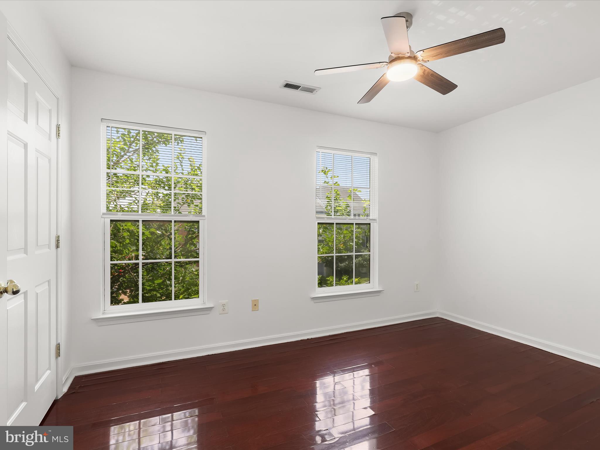 BALLENGER CREEK CENTER POND - Residential Lease