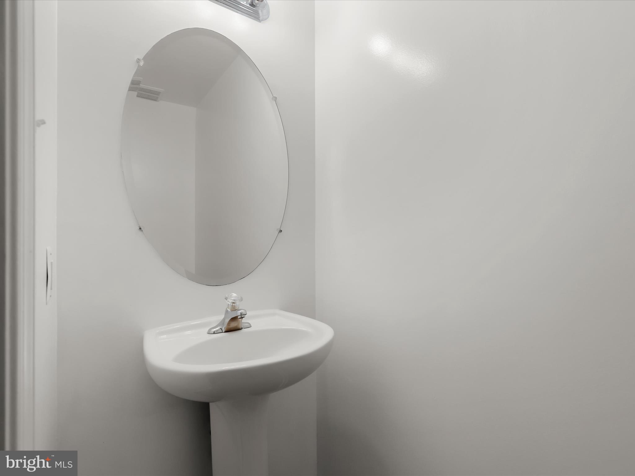 BALLENGER CREEK CENTER POND - Residential Lease