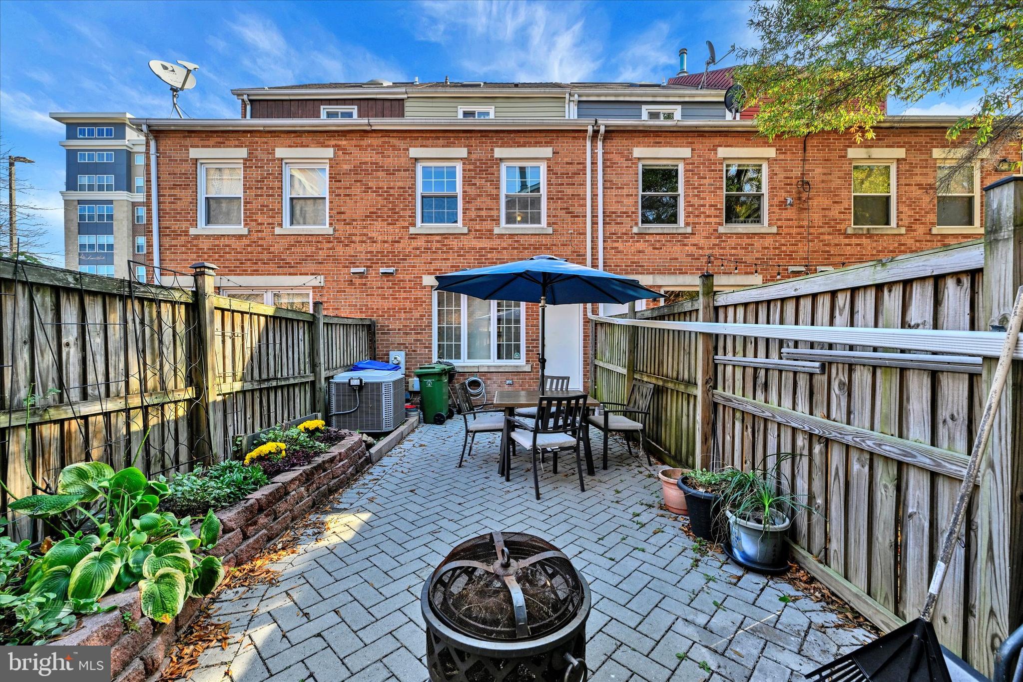 BUTCHERS HILL - Residential