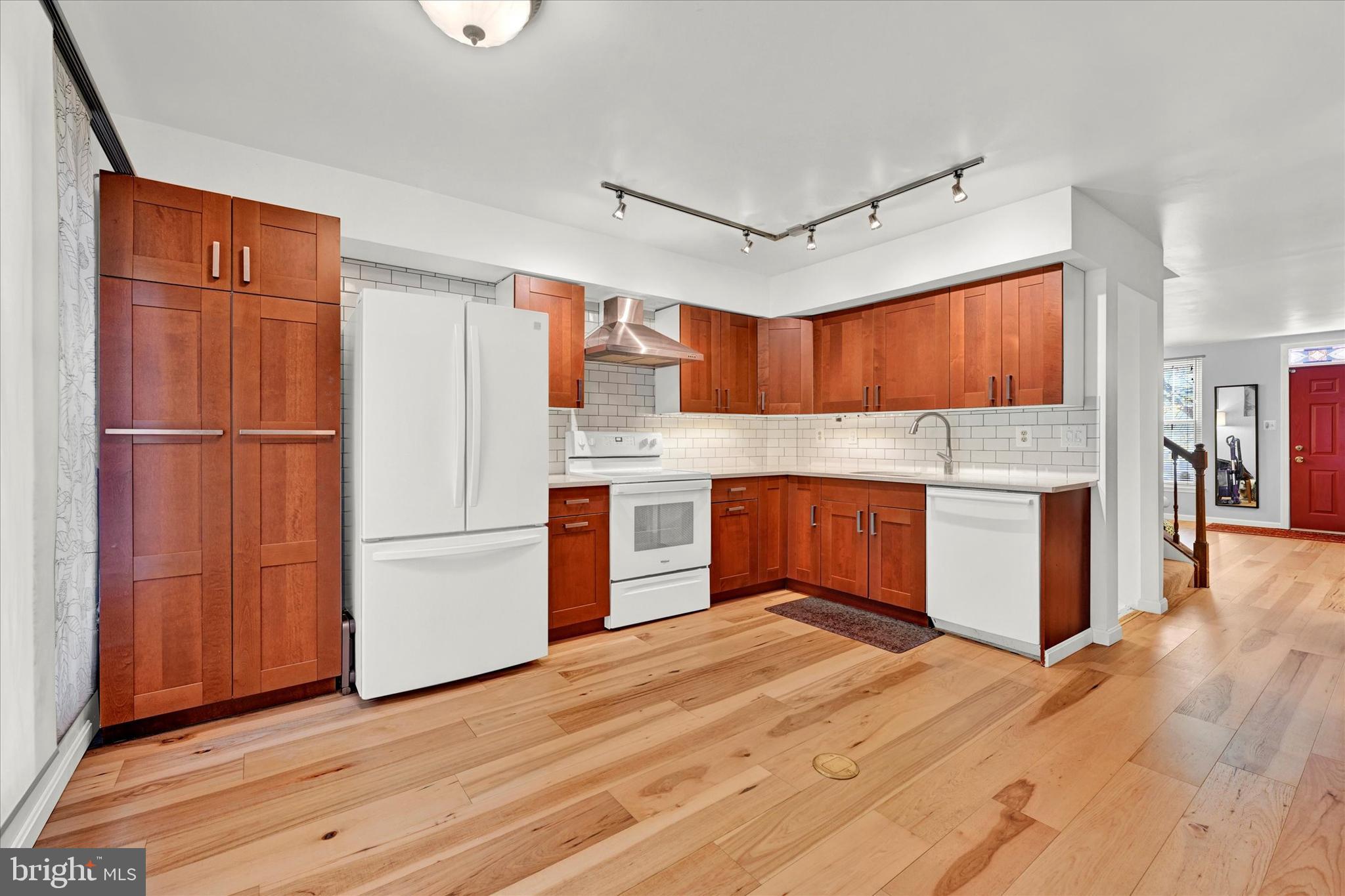 BUTCHERS HILL - Residential