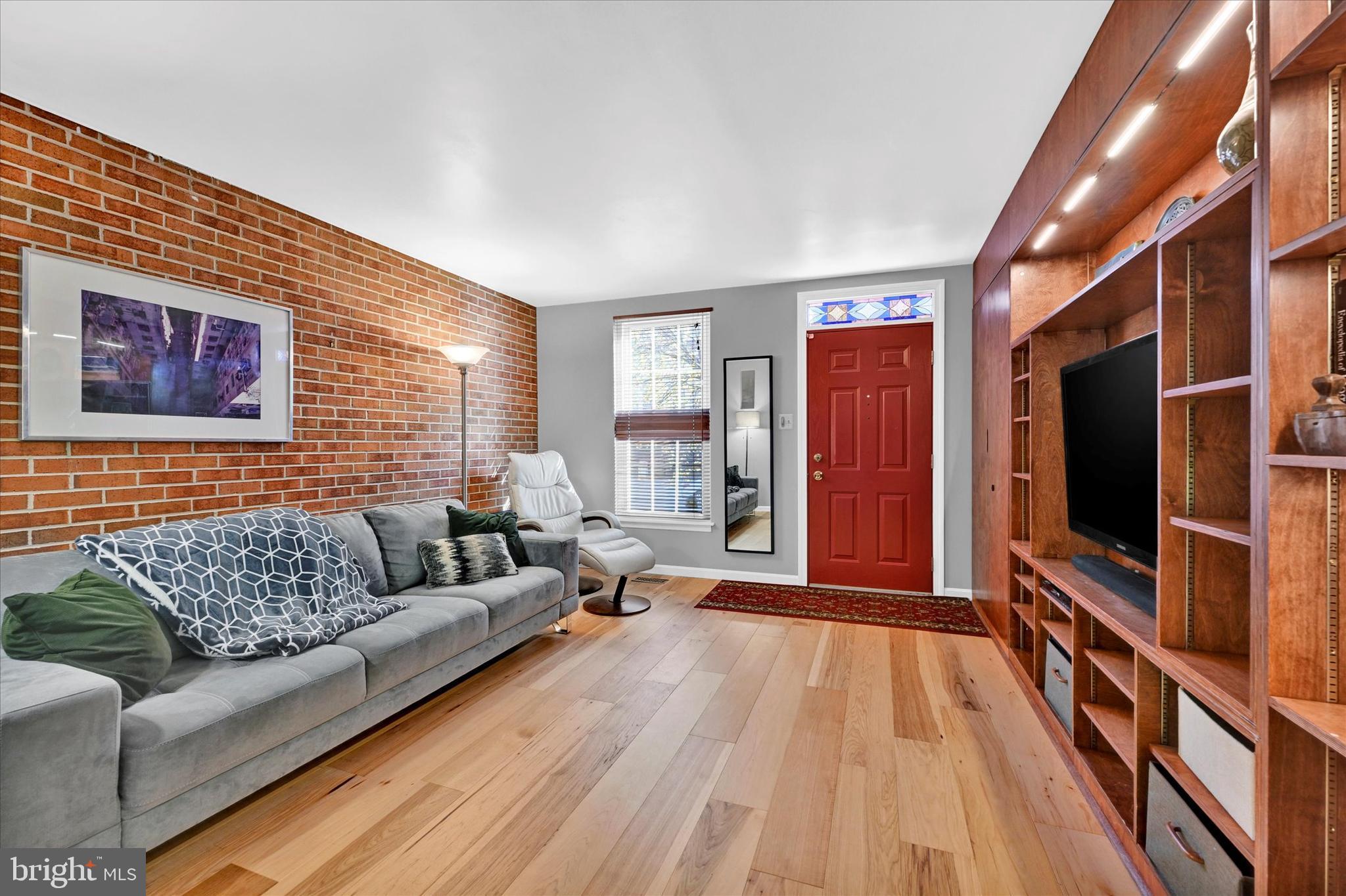 BUTCHERS HILL - Residential