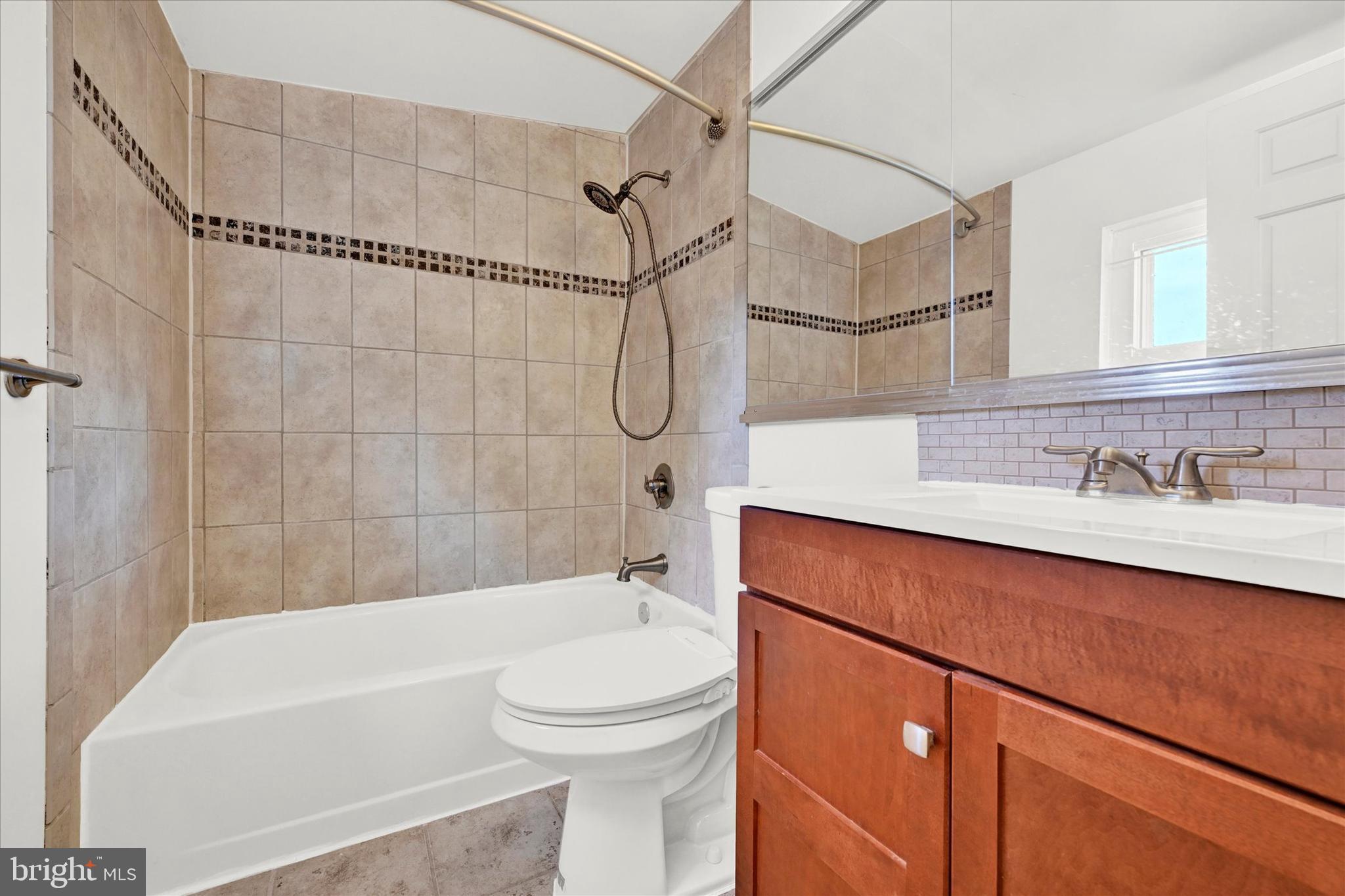 BUTCHERS HILL - Residential