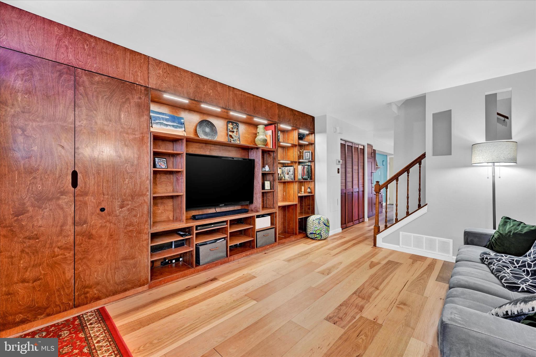 BUTCHERS HILL - Residential