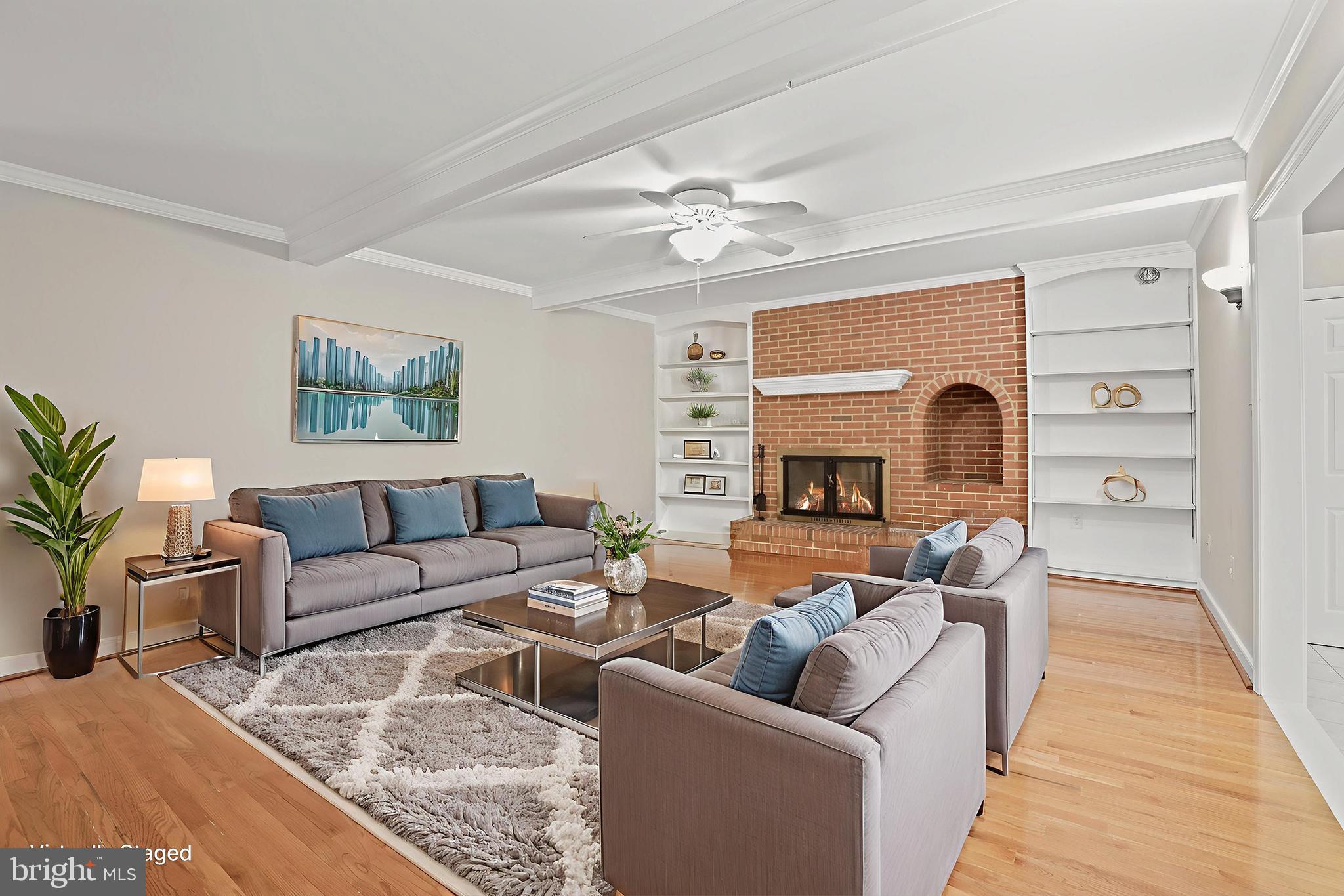 BLOOMSBURY - Residential