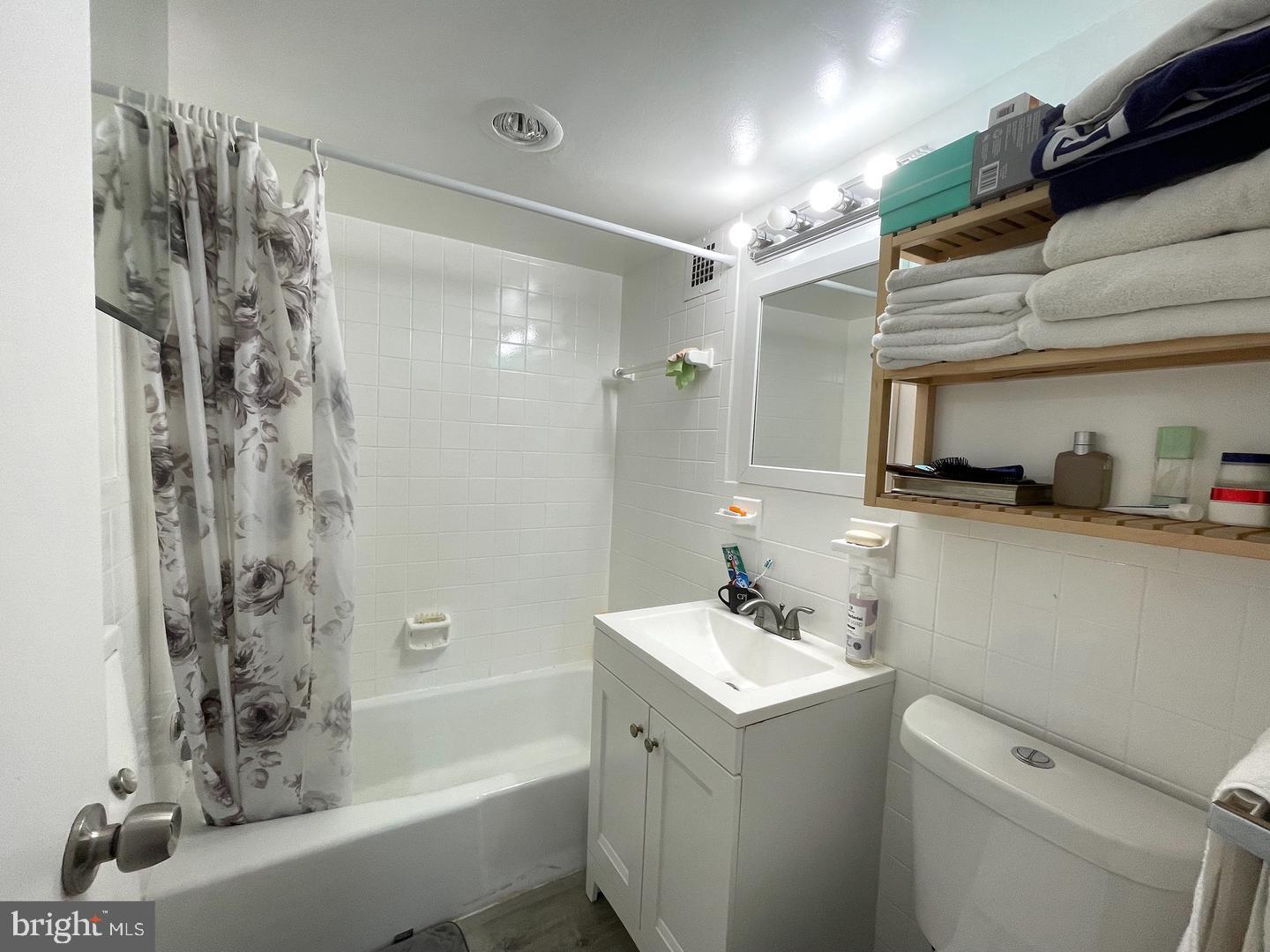 PARK PLACE - Residential Lease