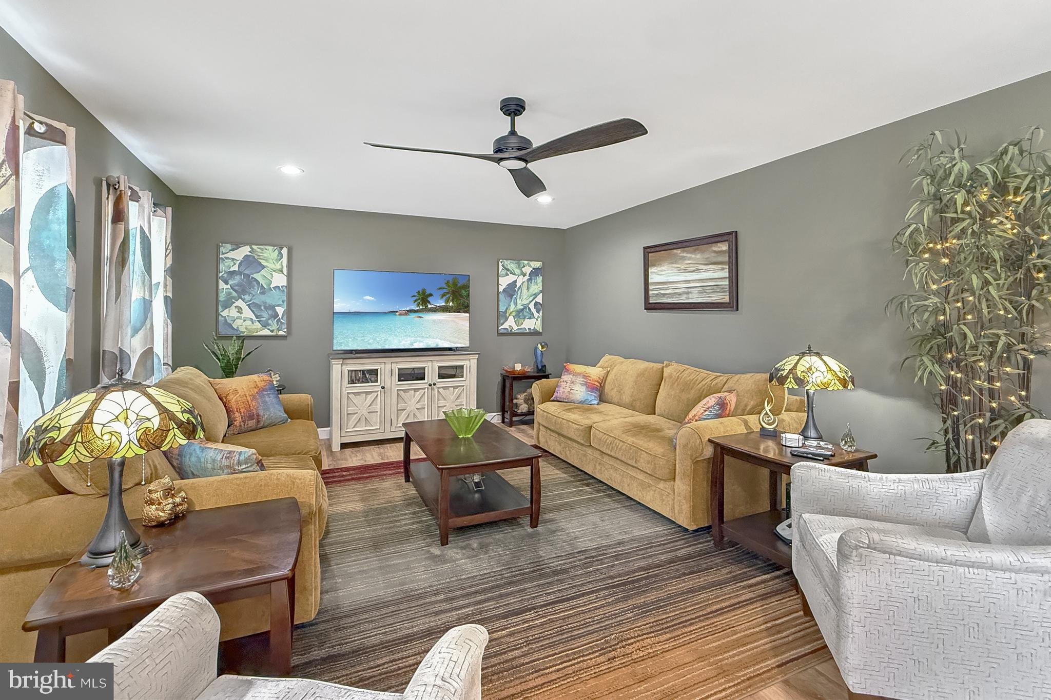 QUAIL LANDING - Residential