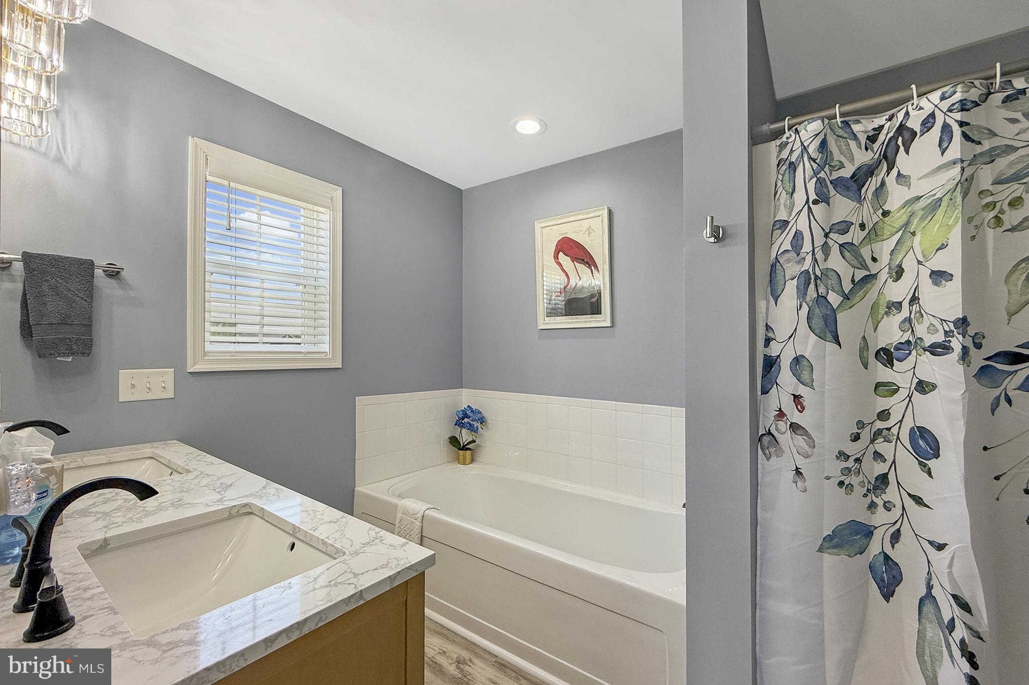 QUAIL LANDING - Residential