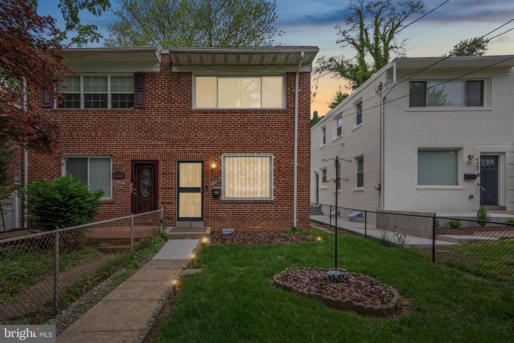 1669 FORT DUPONT STREET SE