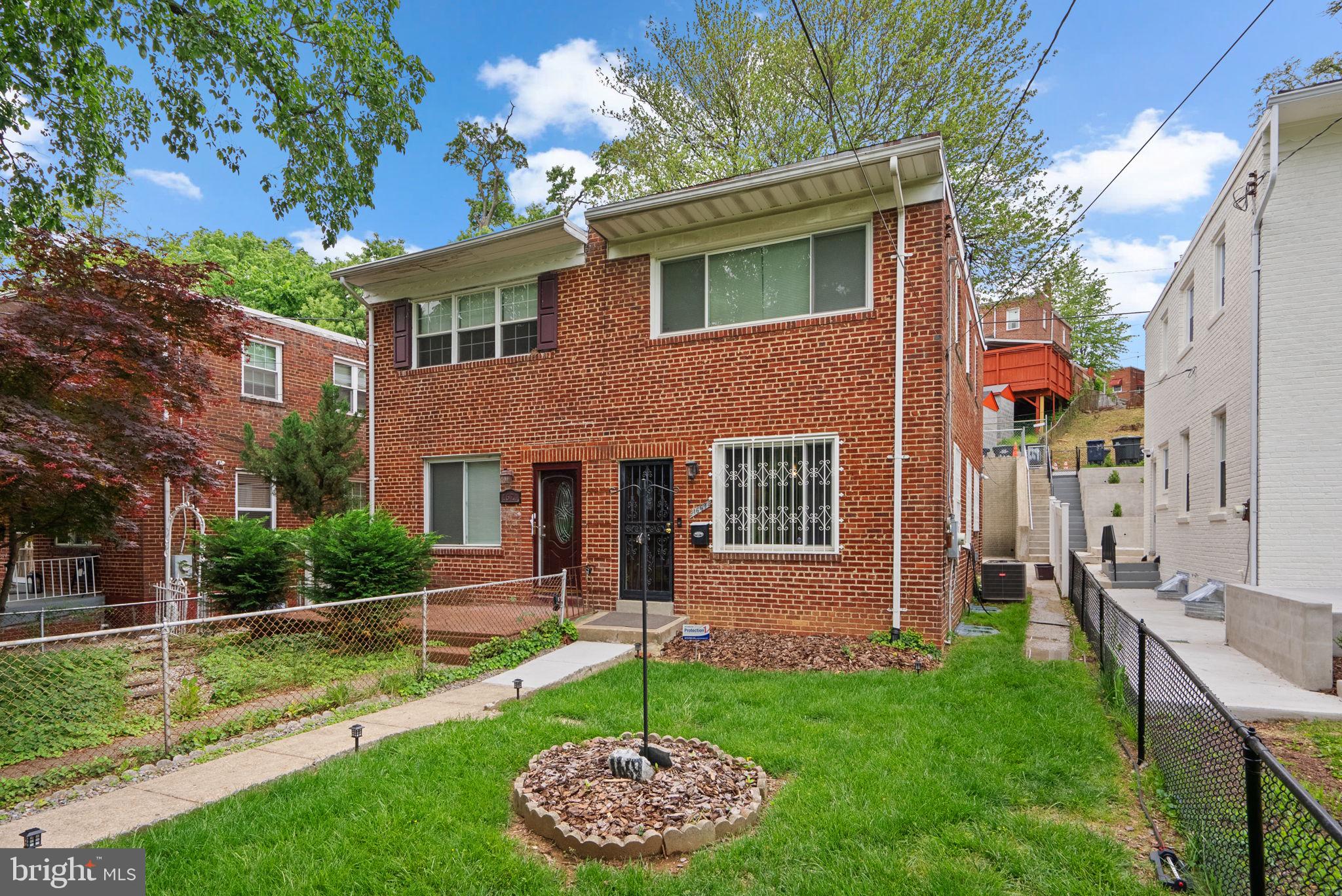 1669 FORT DUPONT STREET SE