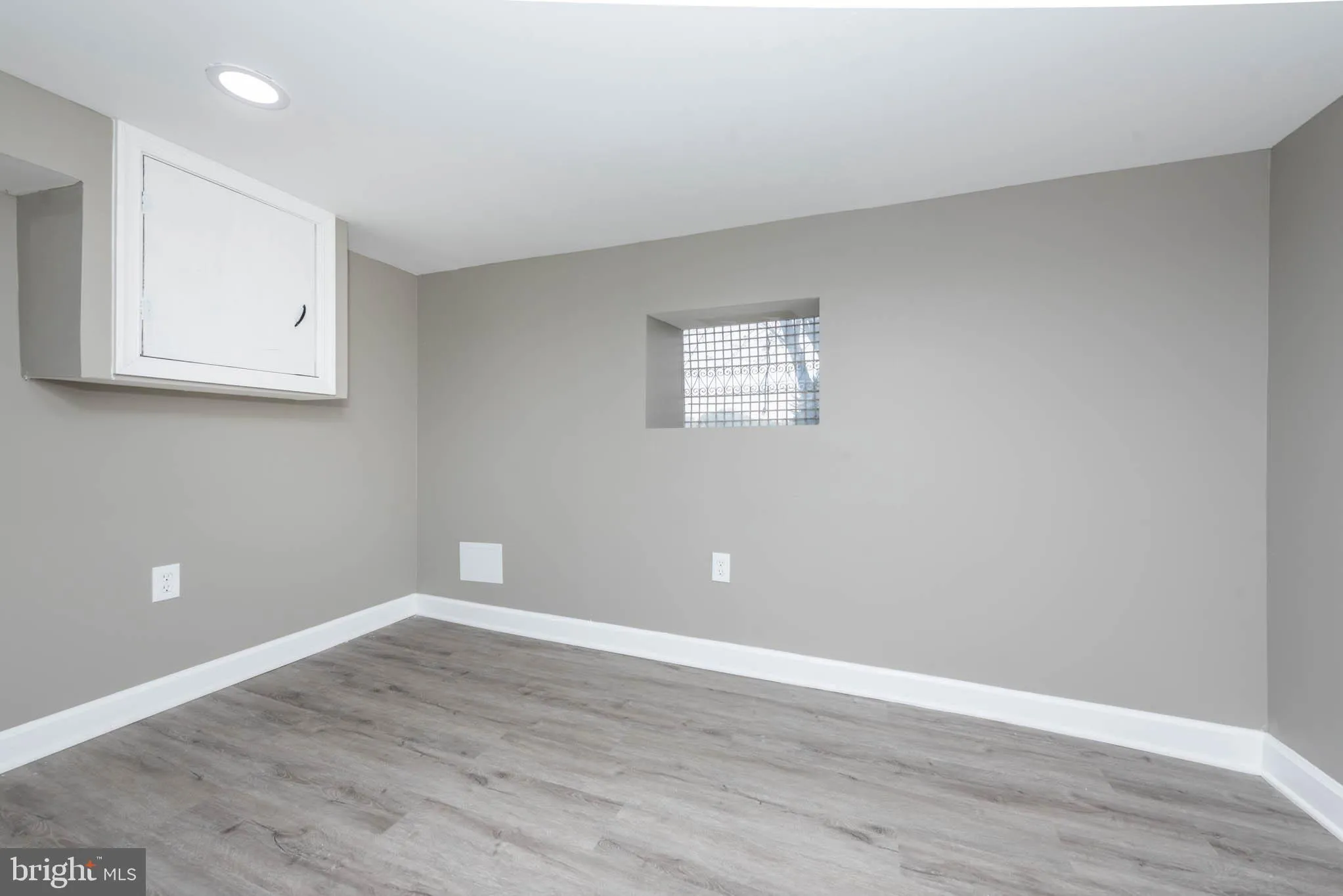 Baltimore, Maryland 21229, United States, 5 Bedrooms Bedrooms, ,2 BathroomsBathrooms,Residential,Active,107646
