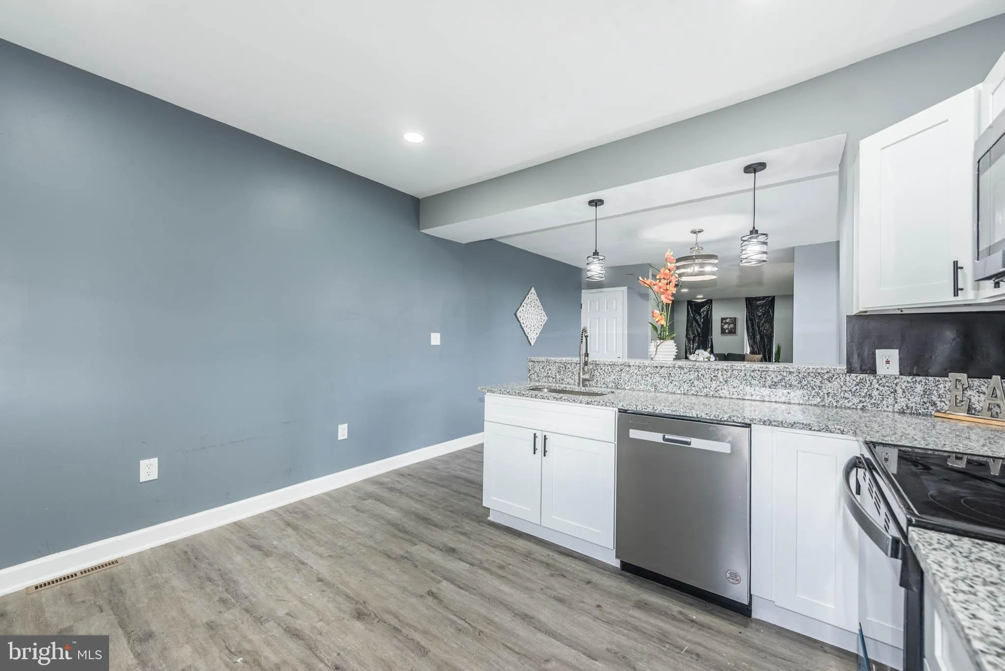 Baltimore, Maryland 21229, United States, 5 Bedrooms Bedrooms, ,2 BathroomsBathrooms,Residential,Active,107646