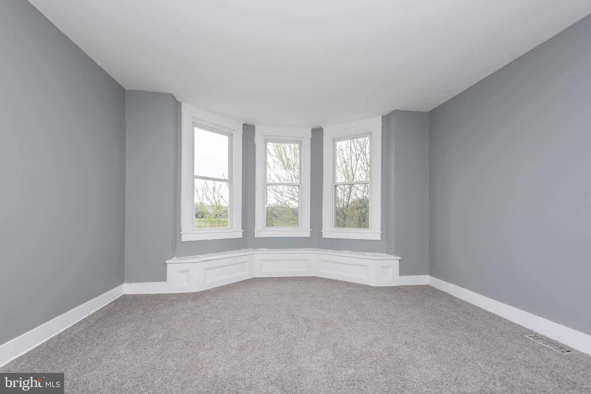 Baltimore, Maryland 21229, United States, 5 Bedrooms Bedrooms, ,2 BathroomsBathrooms,Residential,Active,107646