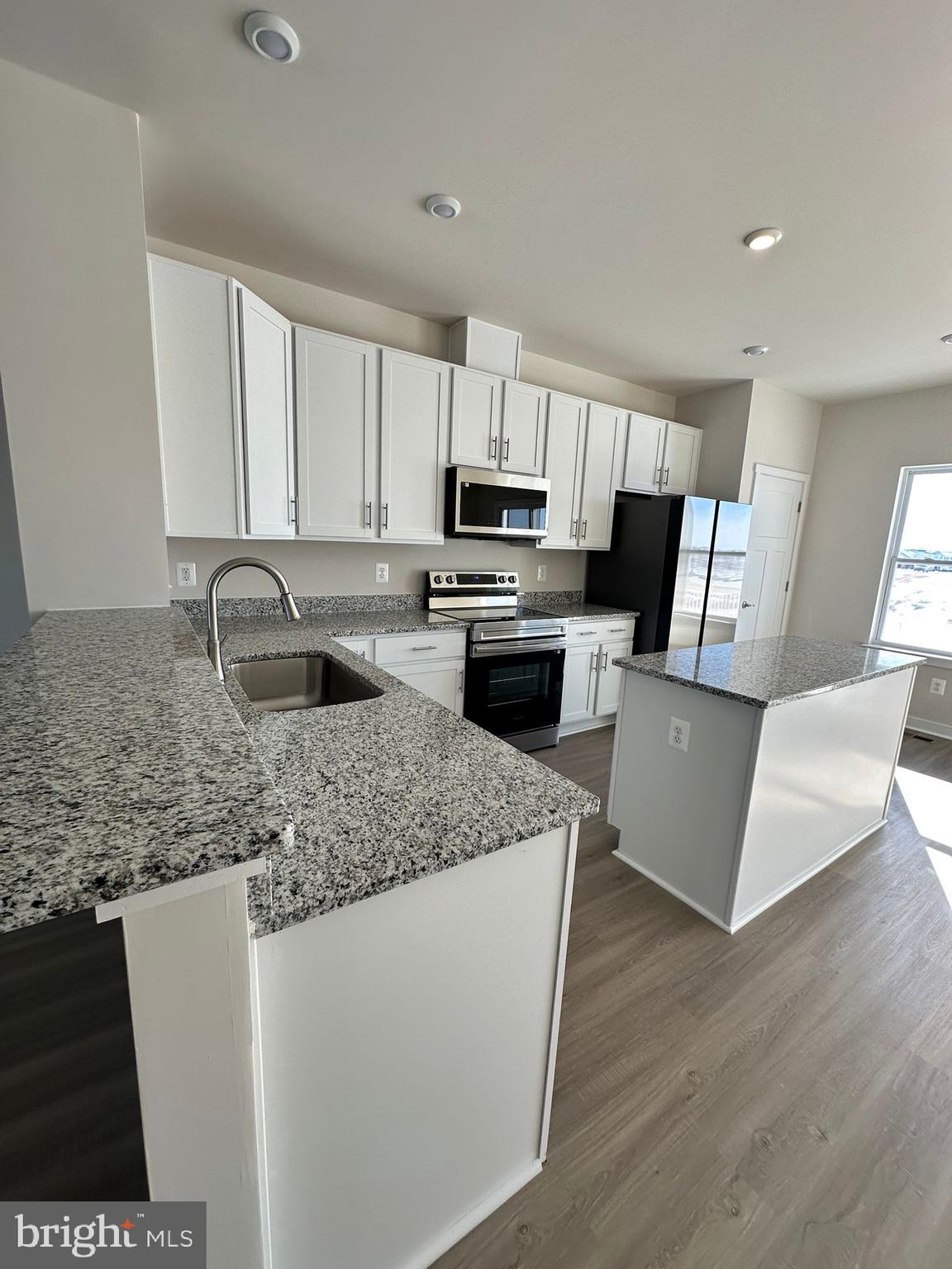 HUNTWELL WEST - Residential Lease