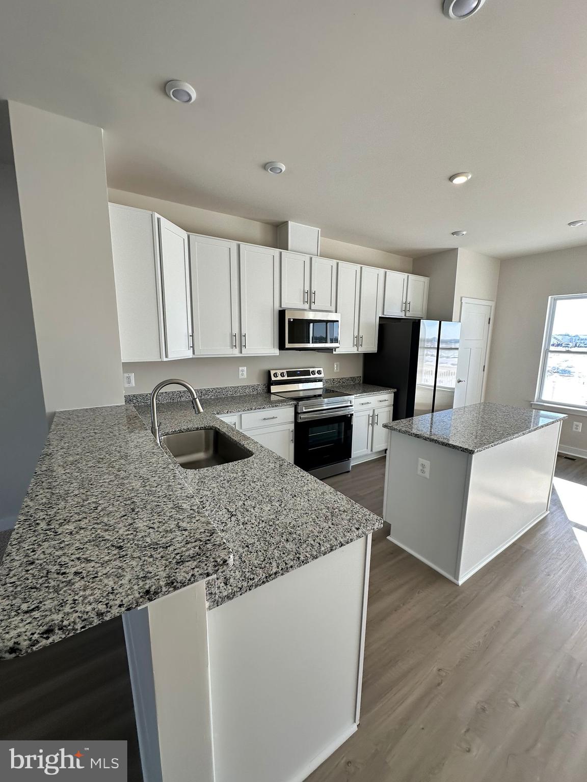 HUNTWELL WEST - Residential Lease