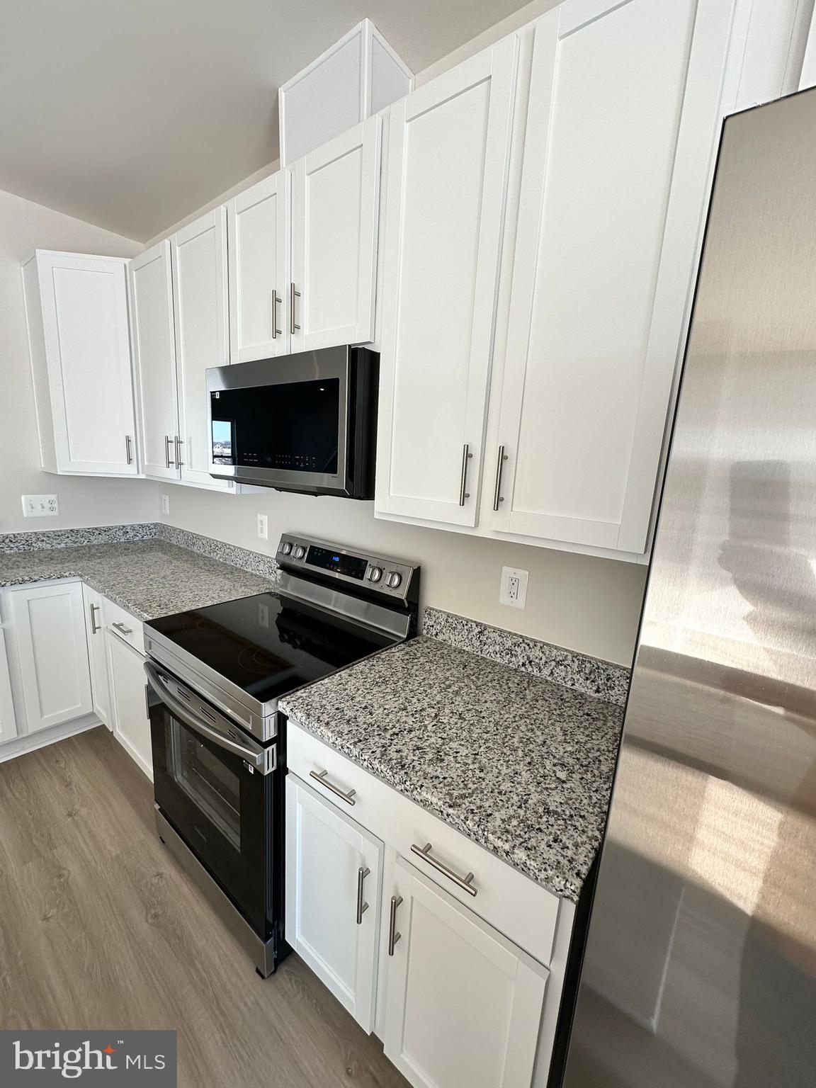 HUNTWELL WEST - Residential Lease