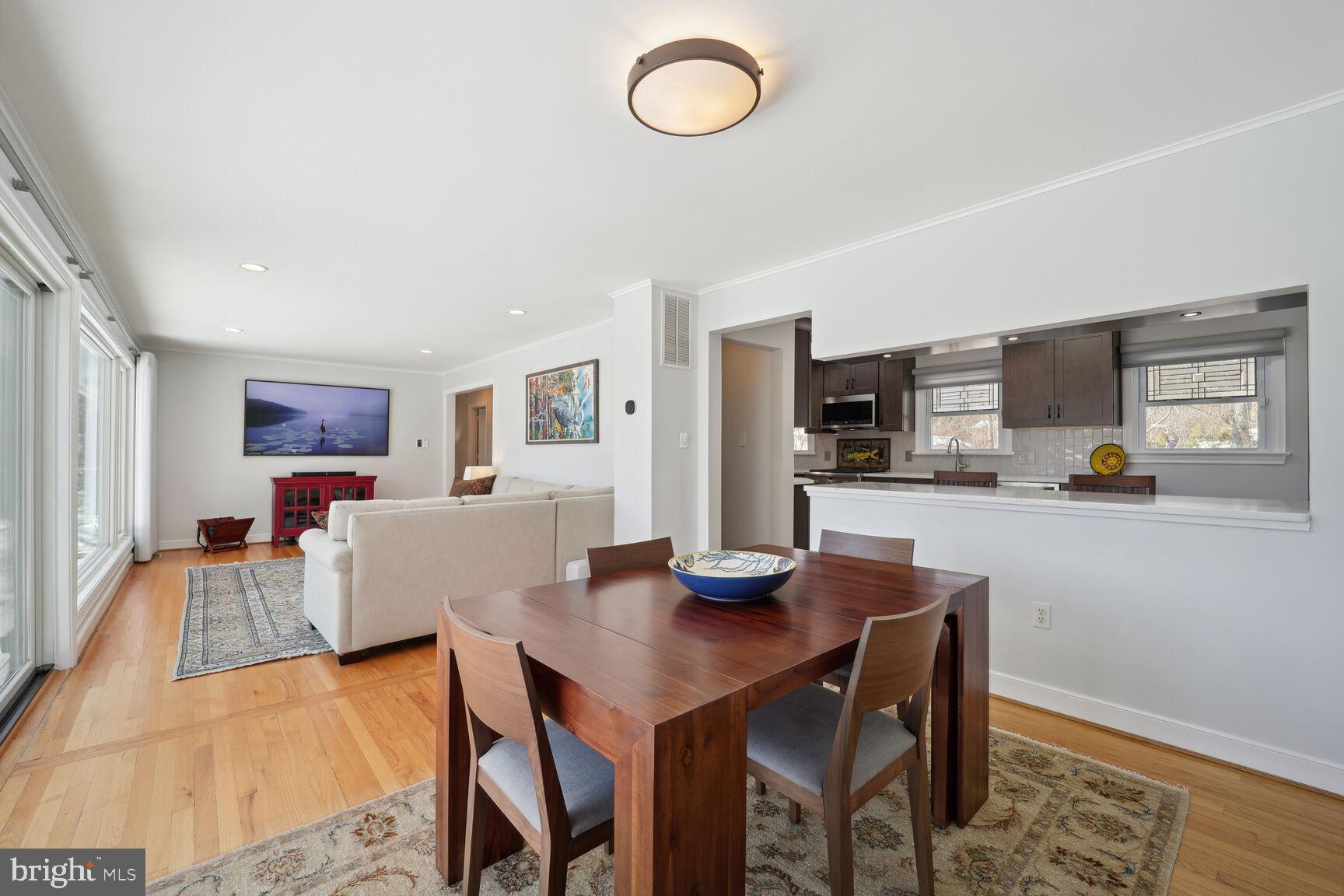 ANNAPOLIS ROADS - Residential