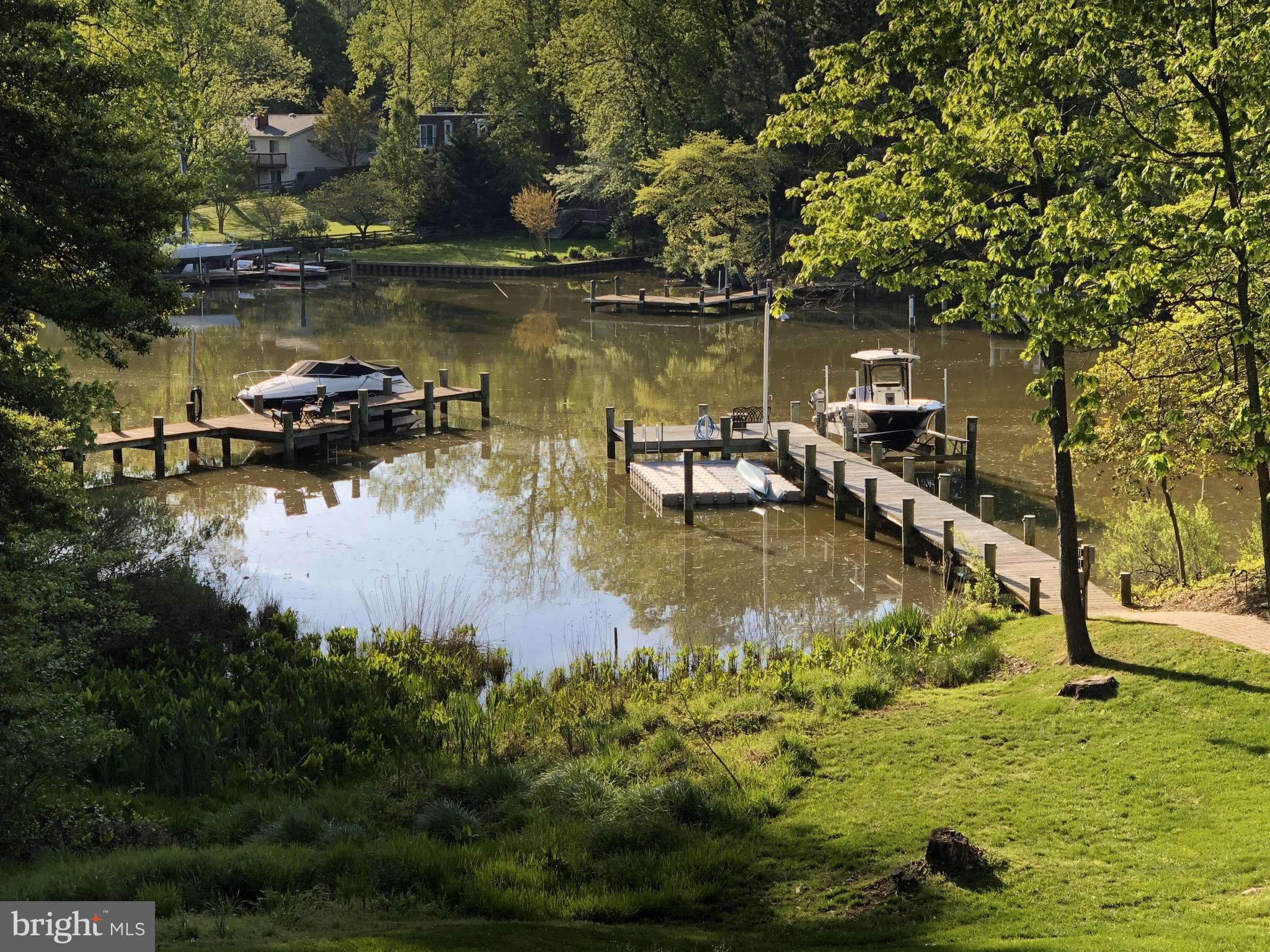 ANNAPOLIS ROADS - Residential