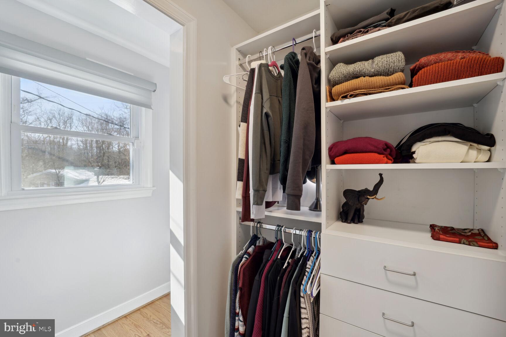 ANNAPOLIS ROADS - Residential