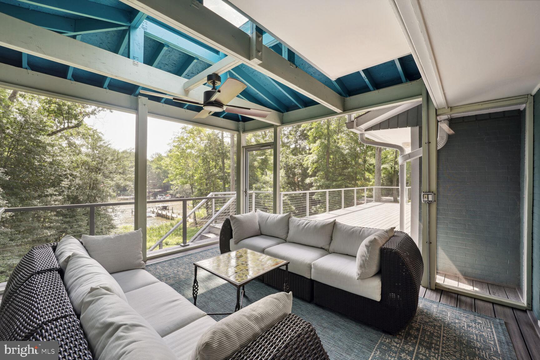 ANNAPOLIS ROADS - Residential