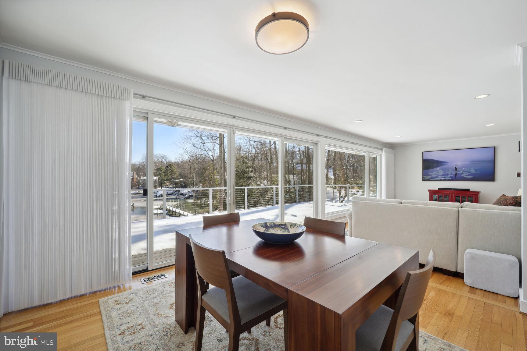 ANNAPOLIS ROADS - Residential