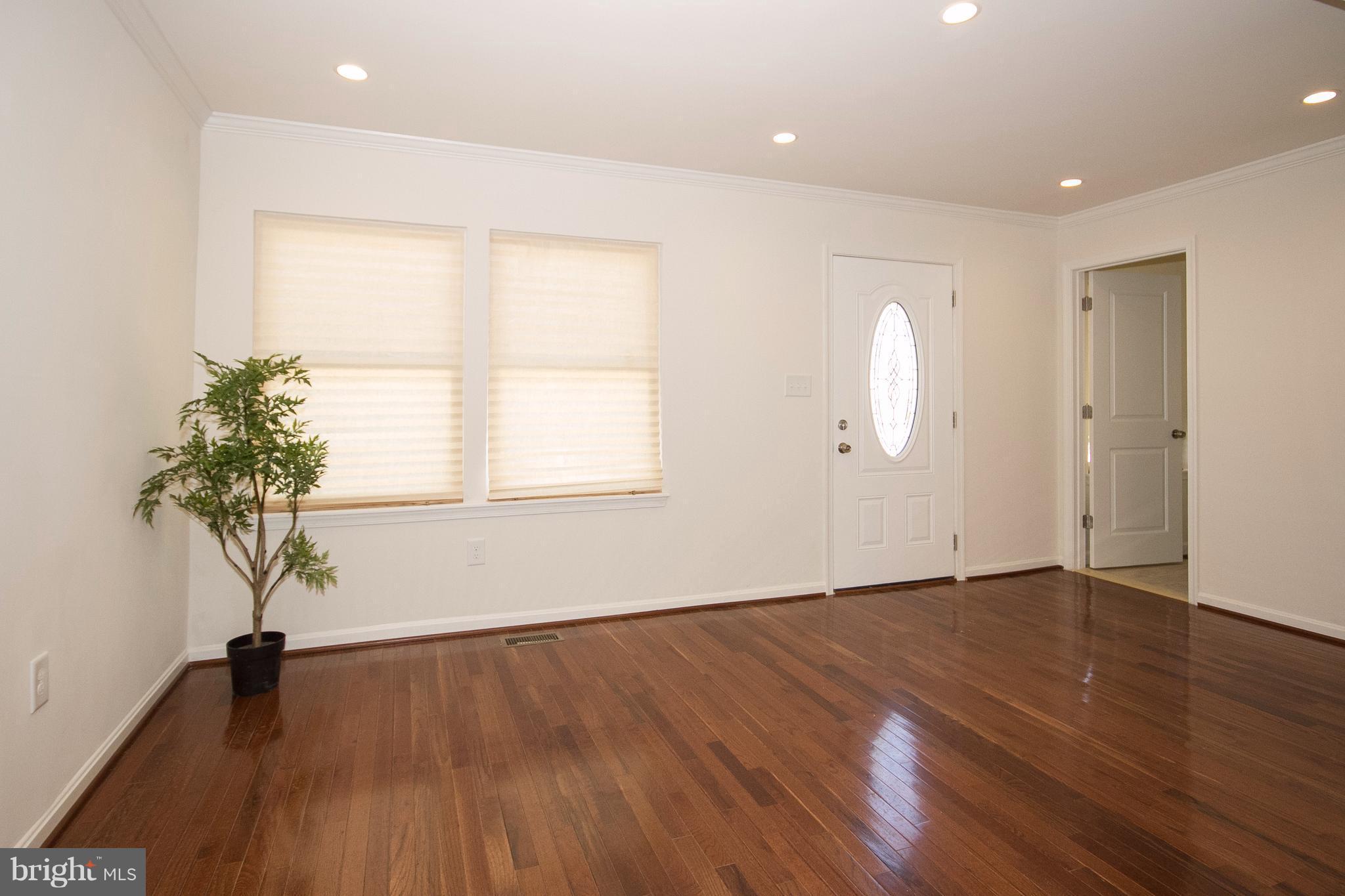 ROSEDALE - Residential