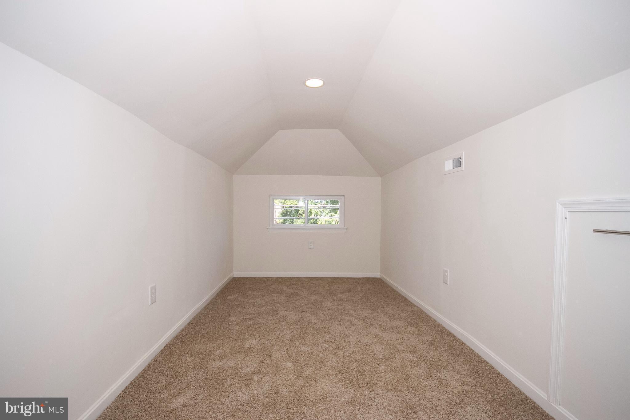 ROSEDALE - Residential