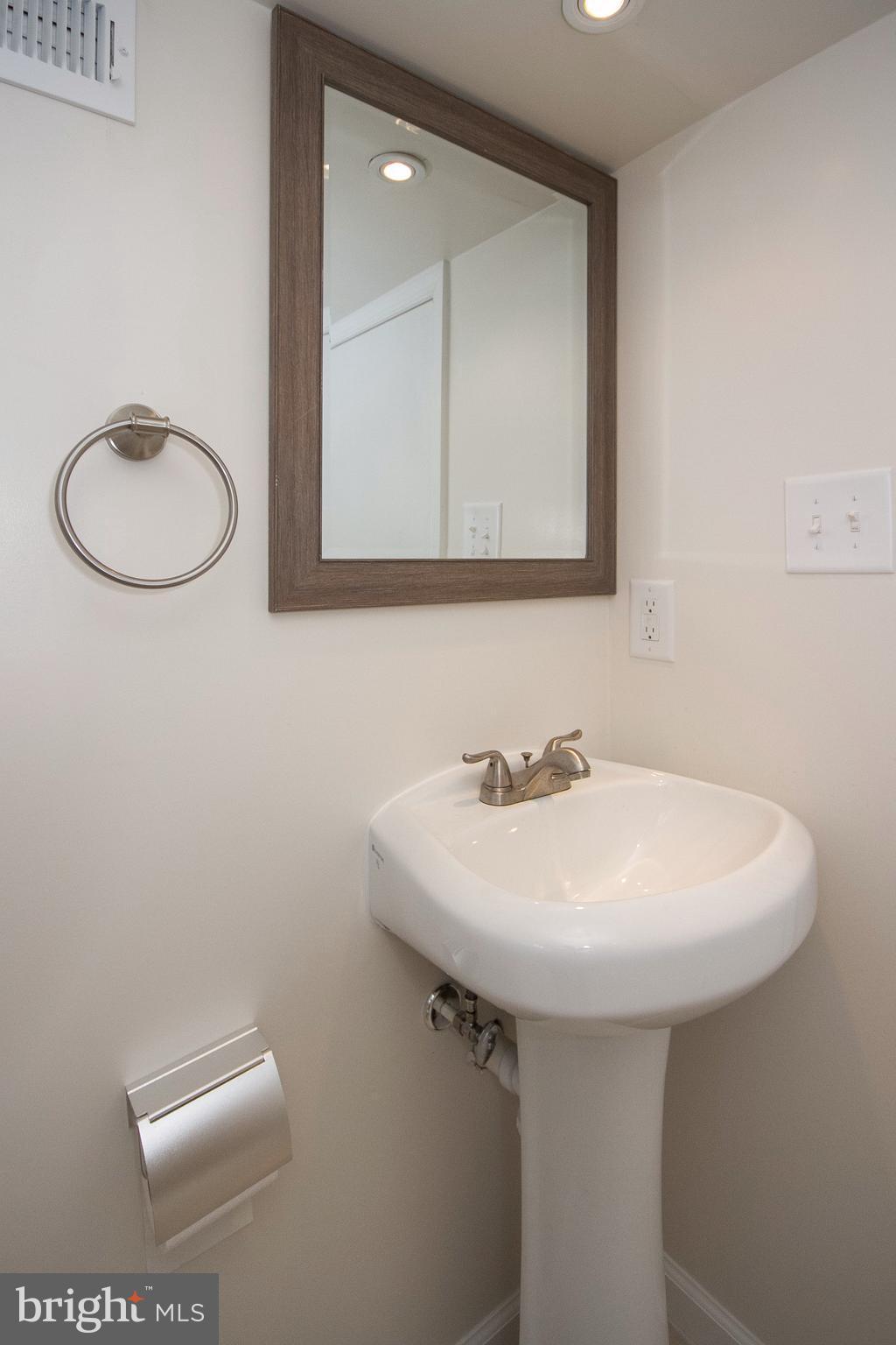 ROSEDALE - Residential