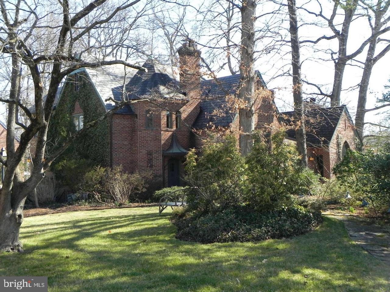 CHEVY CHASE - Residential Lease