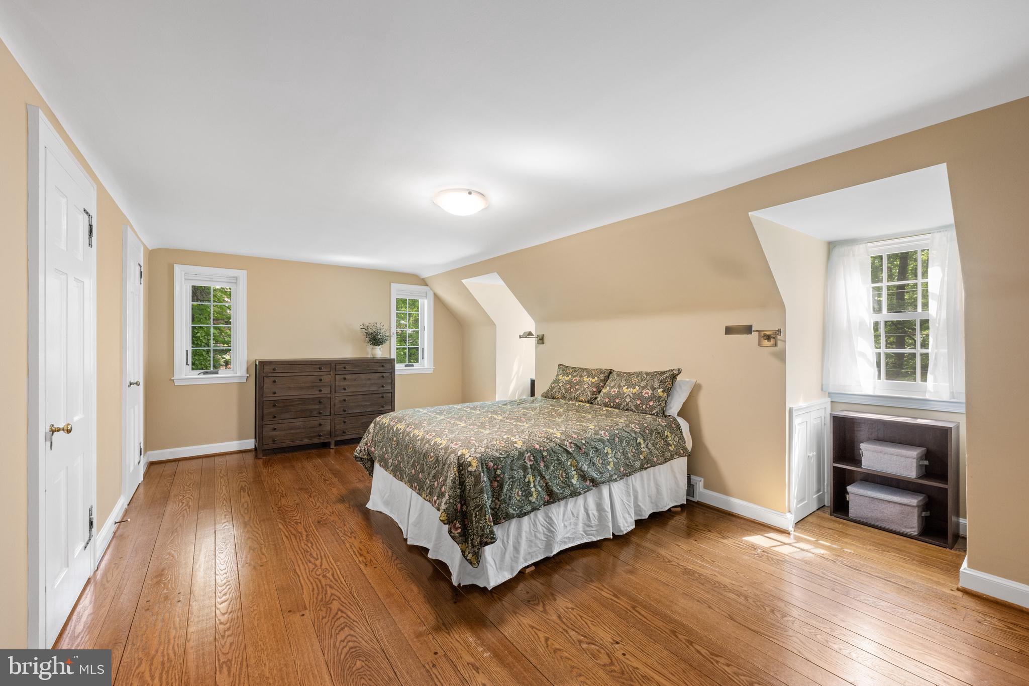 WESTMORELAND HILLS - Residential