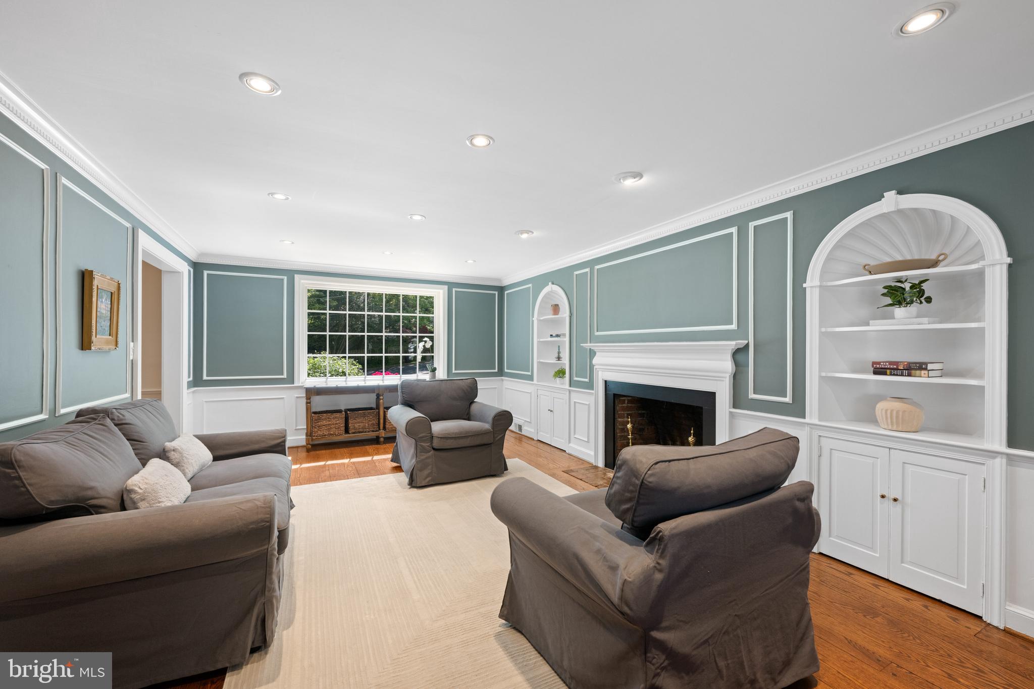 WESTMORELAND HILLS - Residential