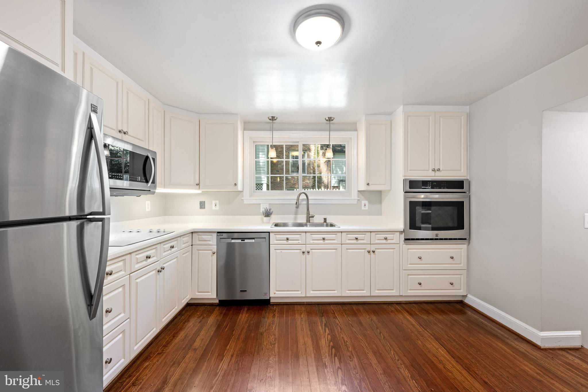 WESTMORELAND HILLS - Residential