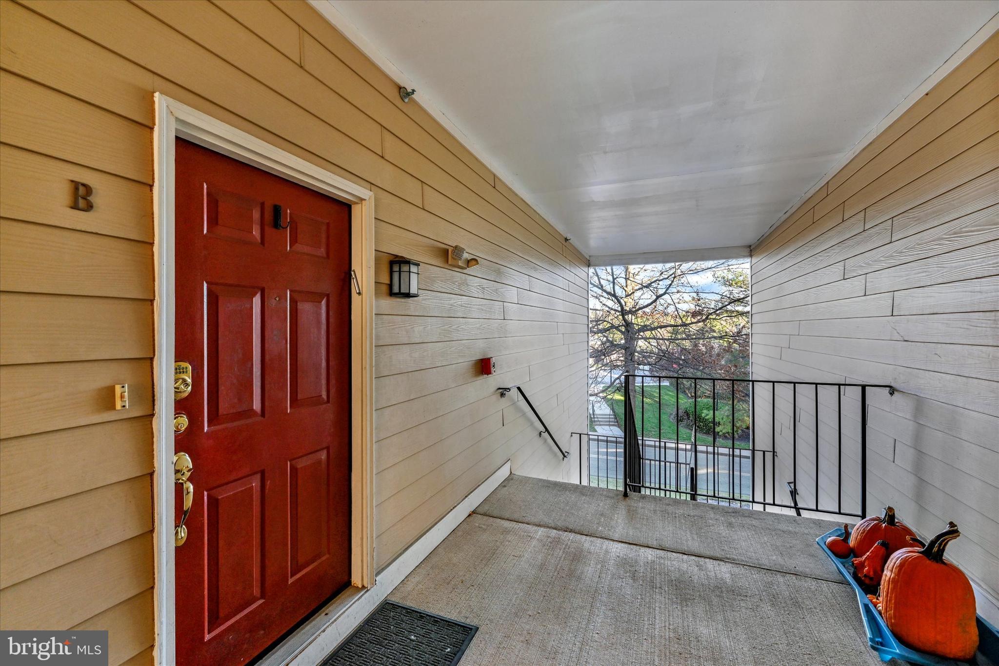 FALLS GABLE - Residential