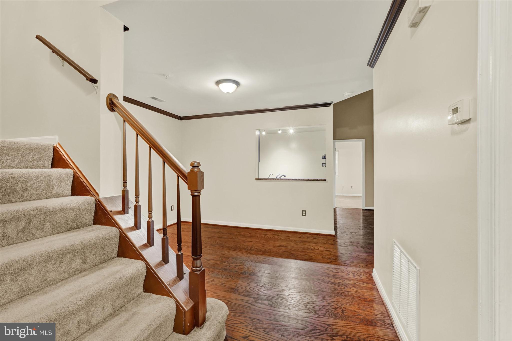 FALLS GABLE - Residential