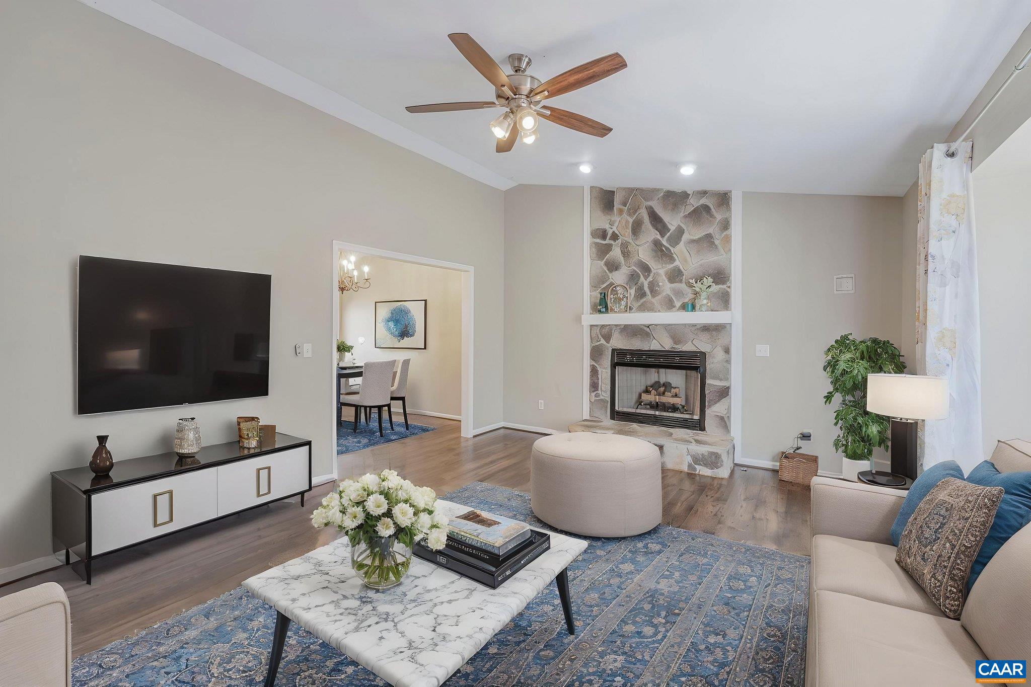 LAKE MONTICELLO - Residential