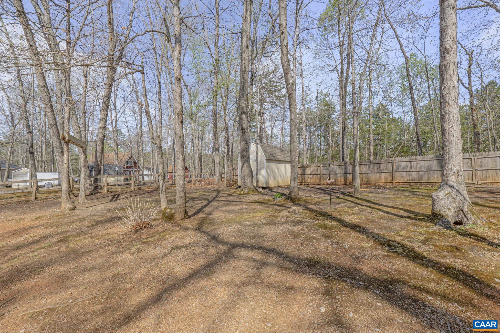 LAKE MONTICELLO - Residential