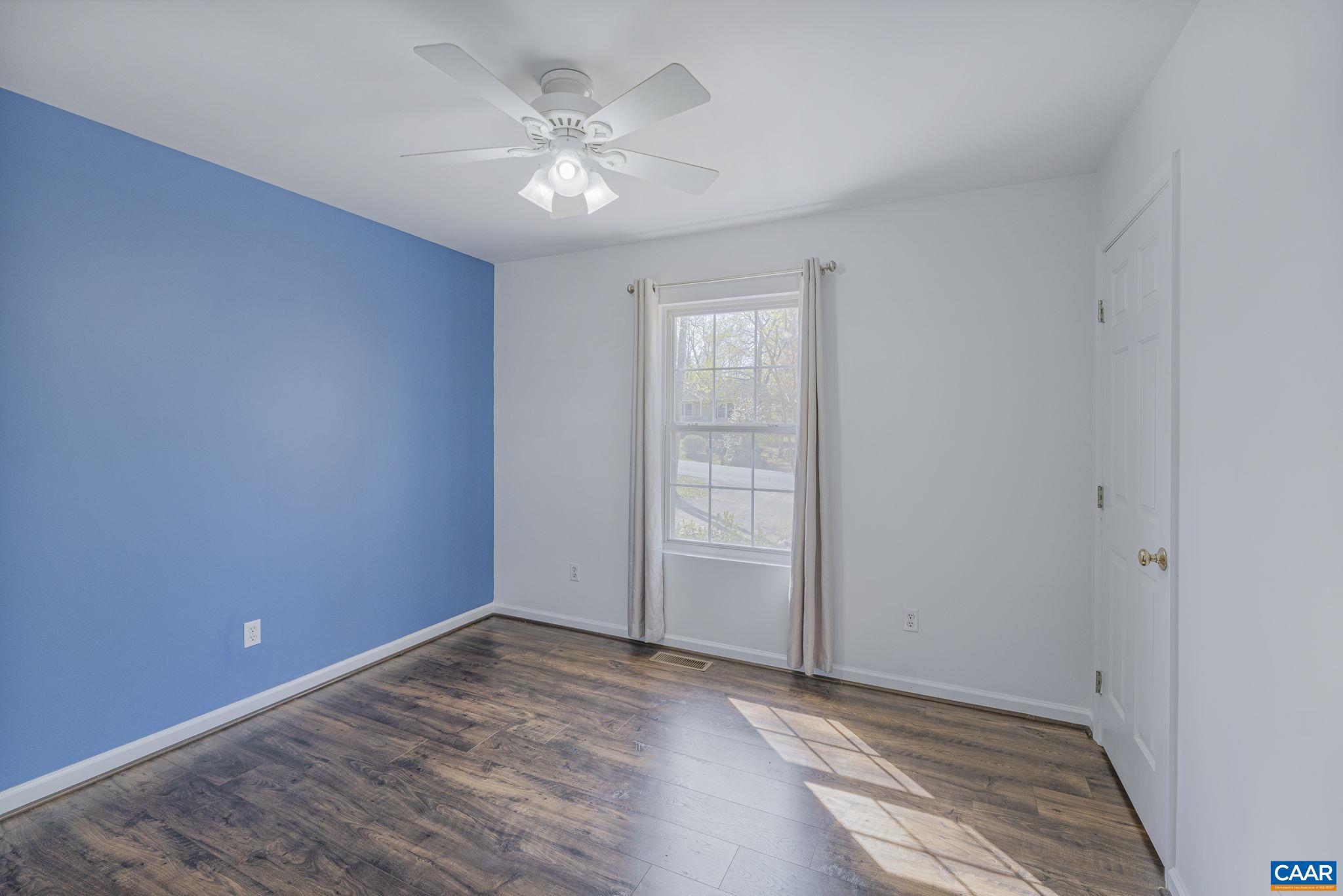 LAKE MONTICELLO - Residential