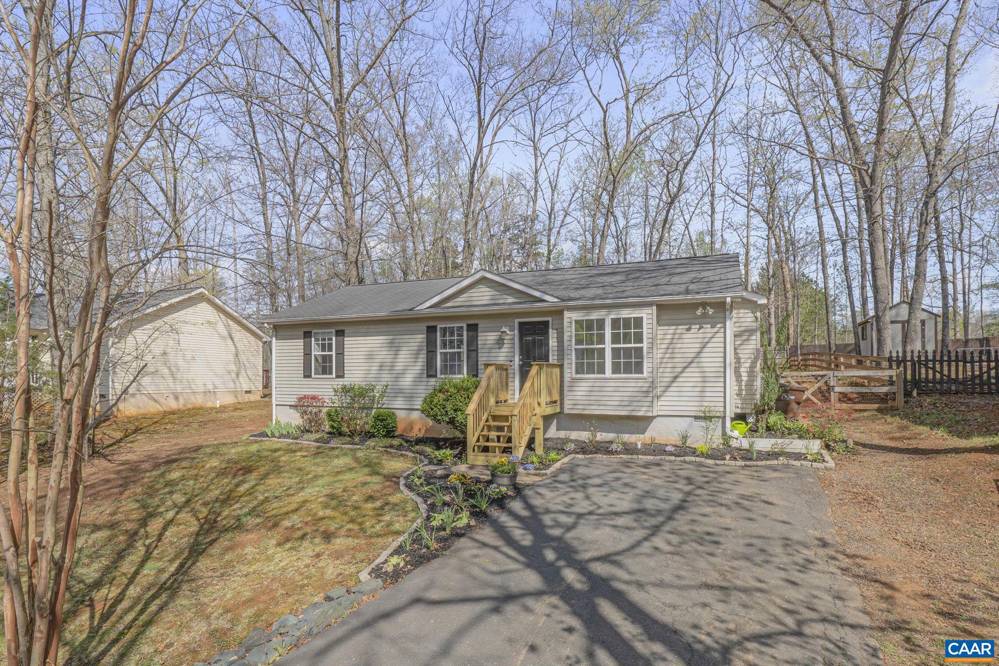 LAKE MONTICELLO - Residential