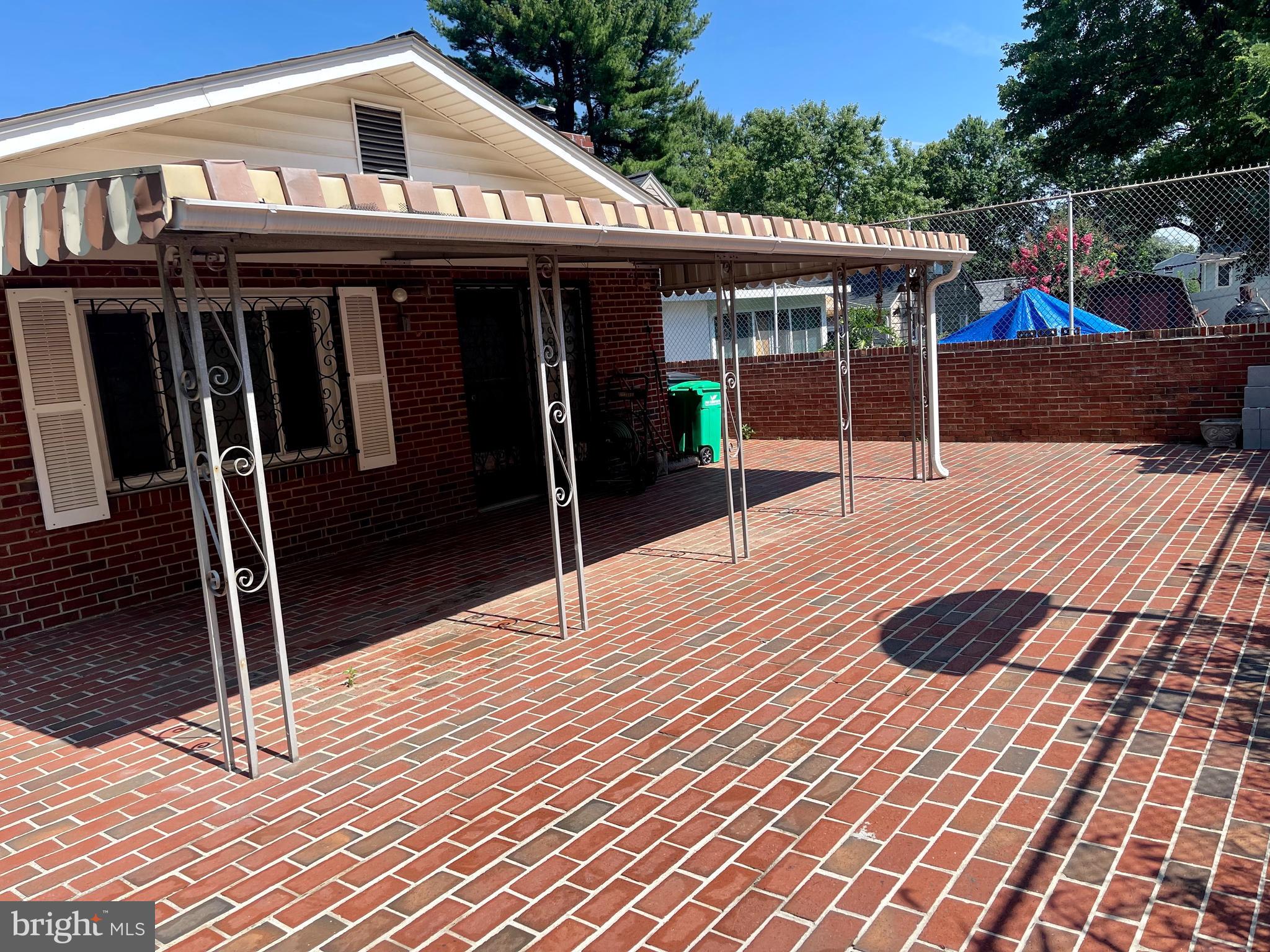 CAPITOL HEIGHTS - Residential